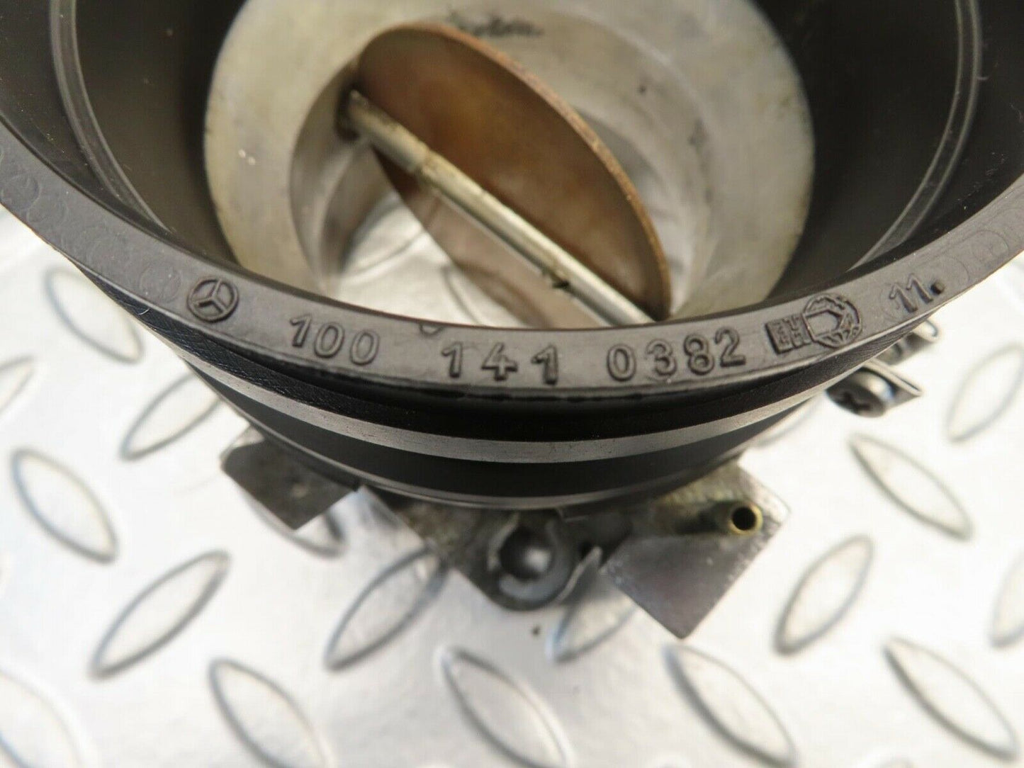 11717 Mercedes-Benz R107 450SL Coupe Throttle Body Valve 1001410382