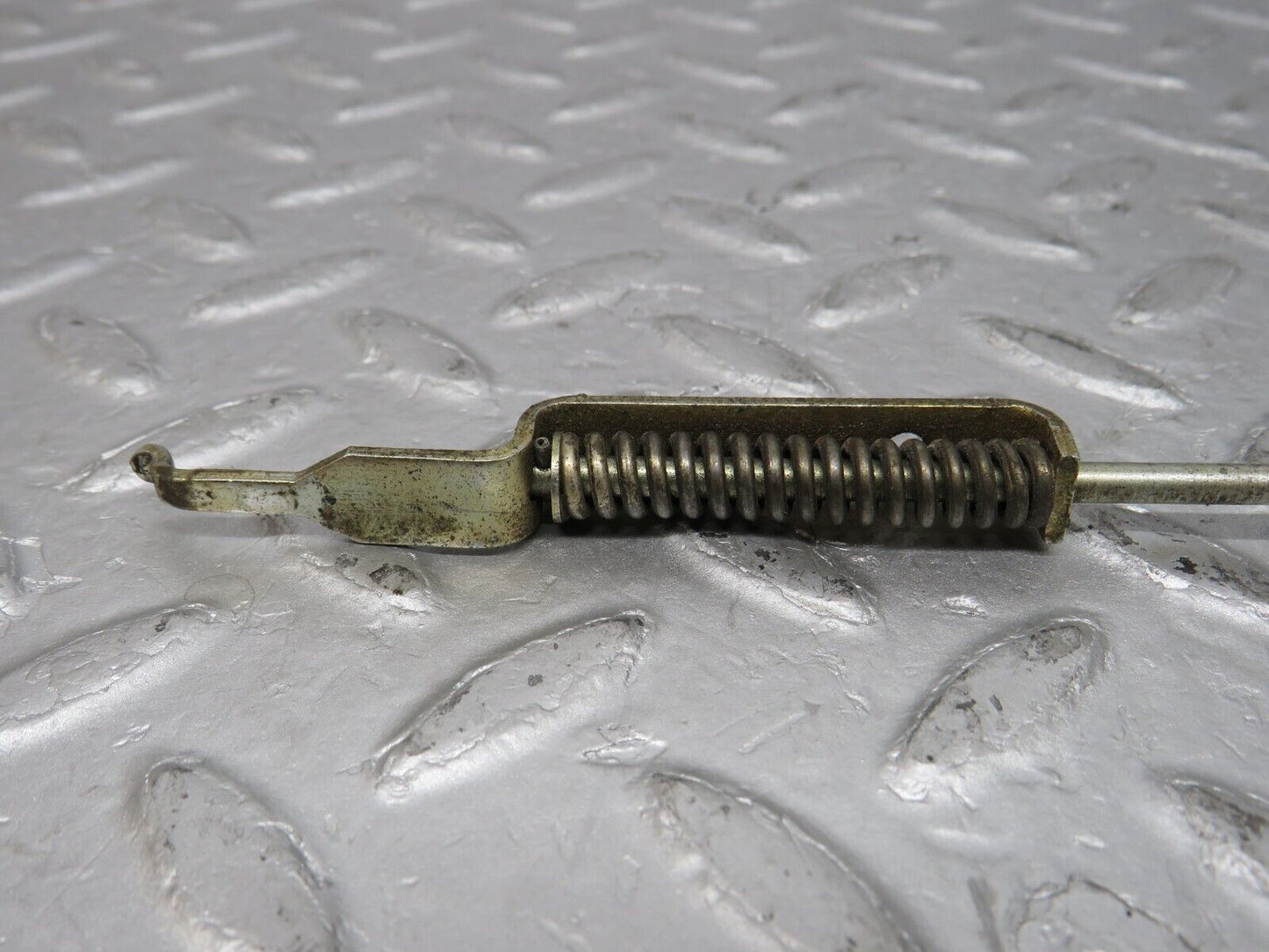 35757 Mercedes-Benz W108 Door Lock Control Bar