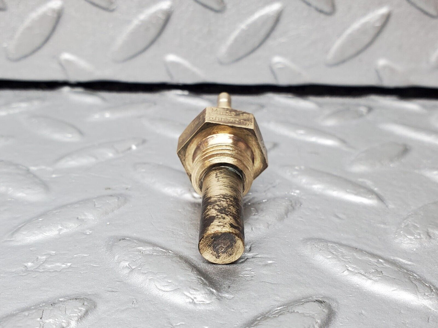 45471 Mercedes-Benz 280E M110.988 Coolant Temperature Sensor VDO