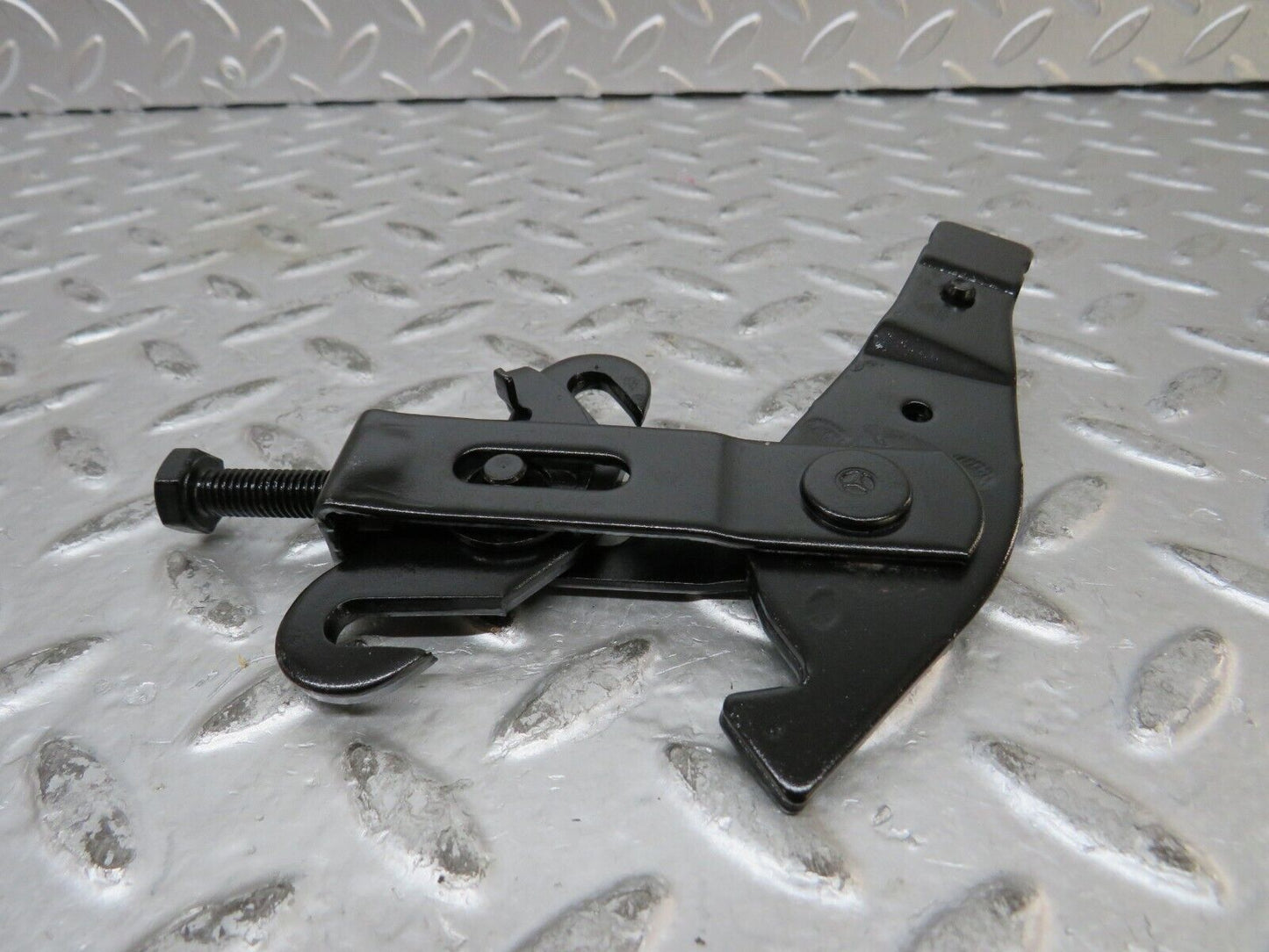 27696 Mercedes-Benz S124 300TE Wagon Handbrake Adjusting Handbrake Regulator