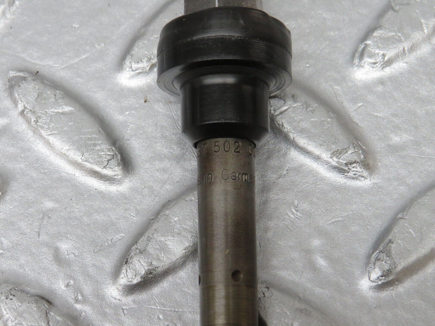 33687 Mercedes-Benz W201 190E 2.0L Fuel Injector Bosch 0437502010
