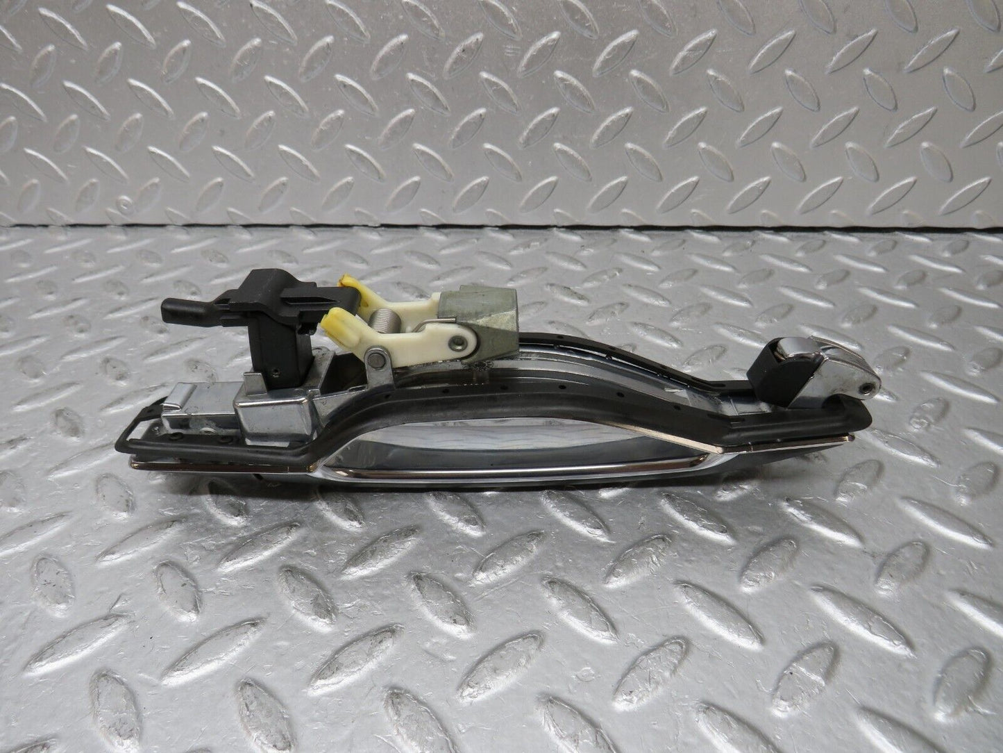 35322 Mercedes-Benz W140 Exterior Door Handle