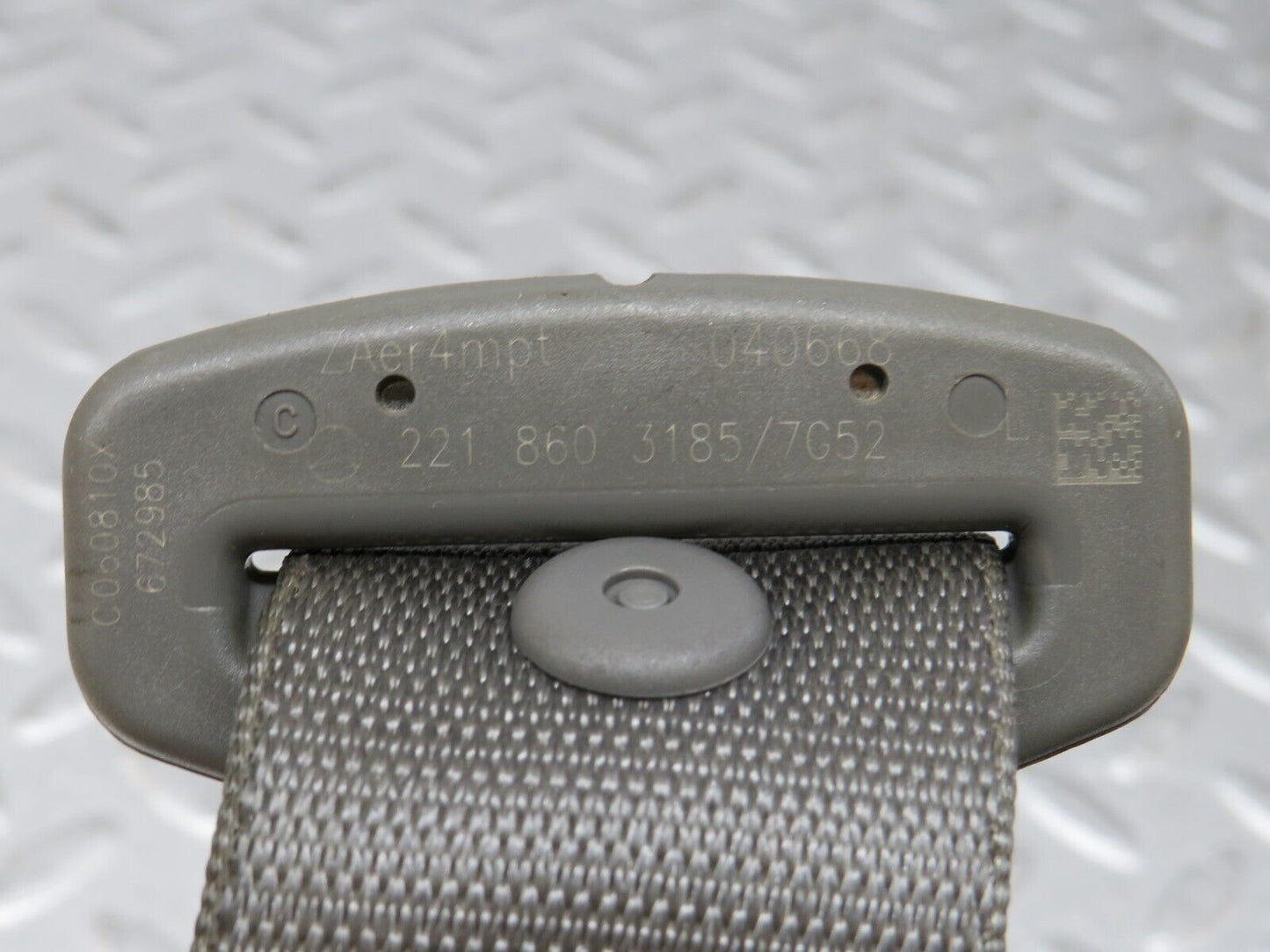 35278 Mercedes-Benz W221 Front Left Seat Belt 2218603185
