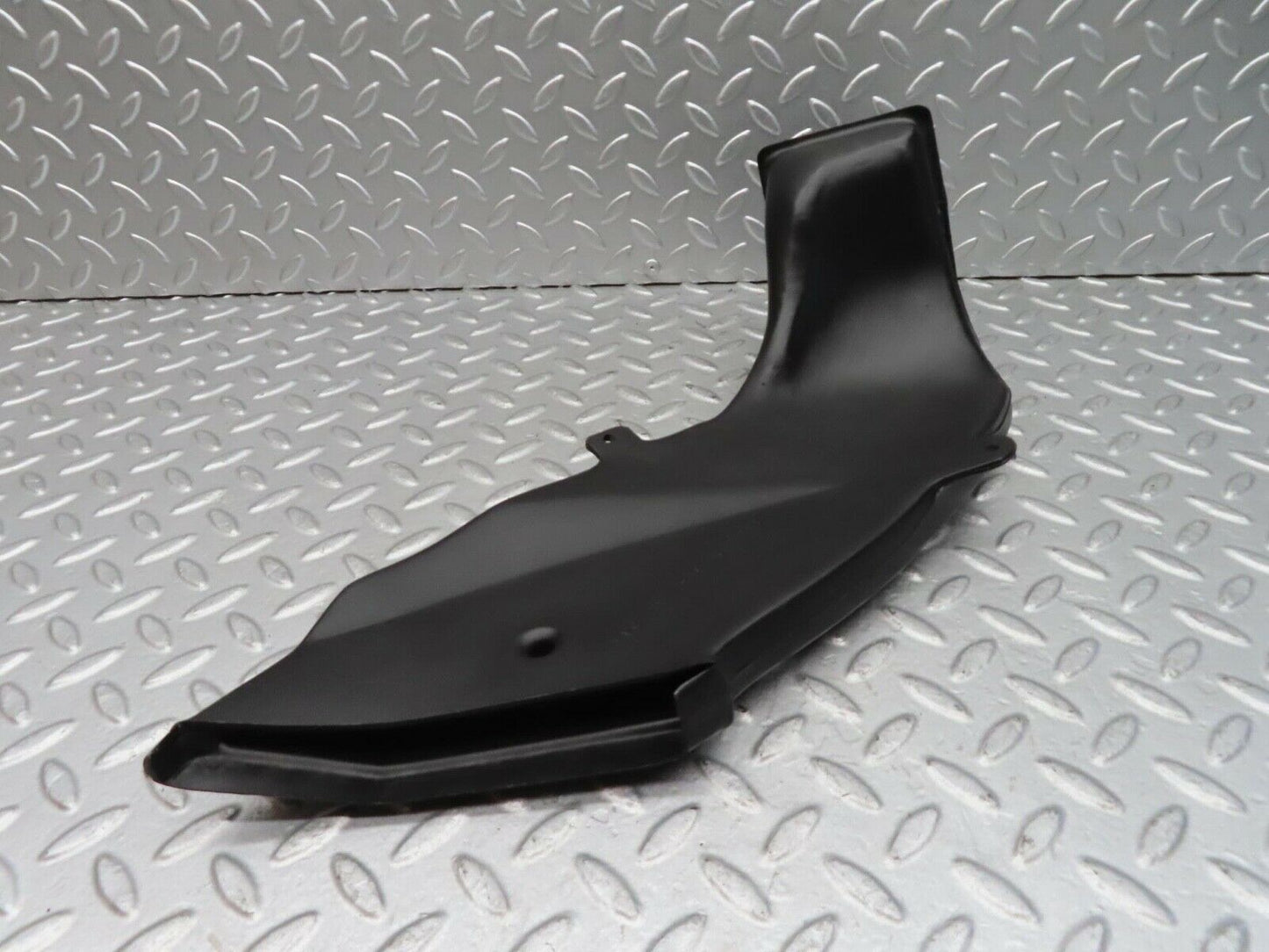 14355 Mercedes-Benz W116 350SE Ventilation Air Duct Left Side 1168310146