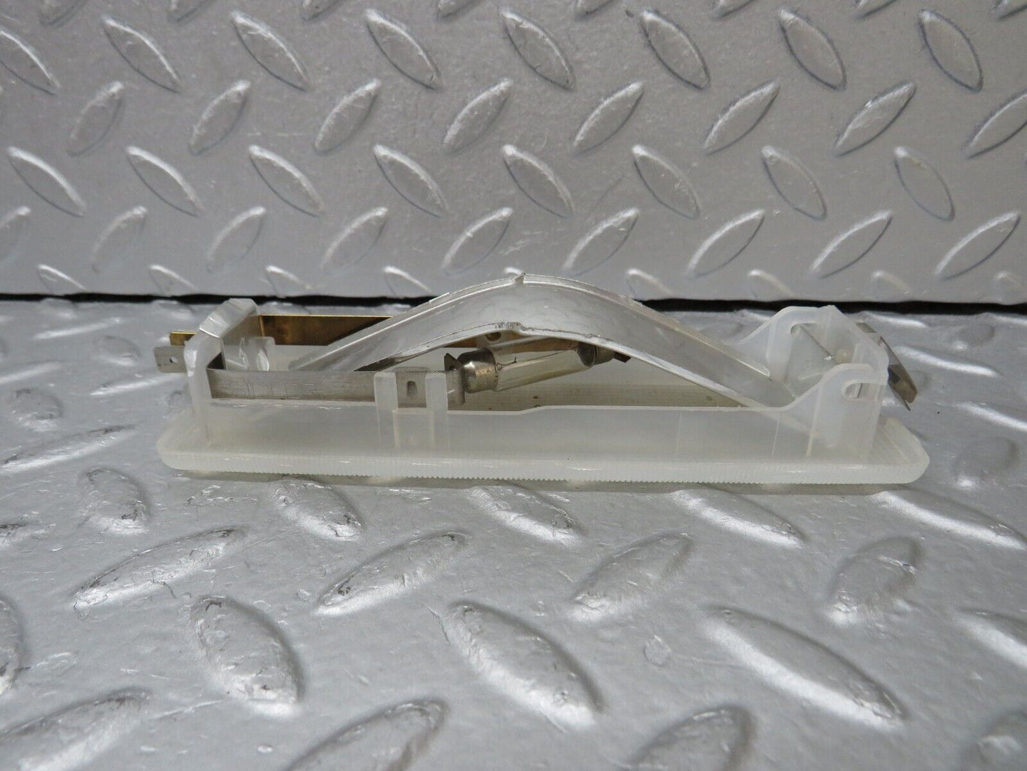 36947 Mercedes-Benz C126 420SEC Coupe Rear Dome Light 1268200101