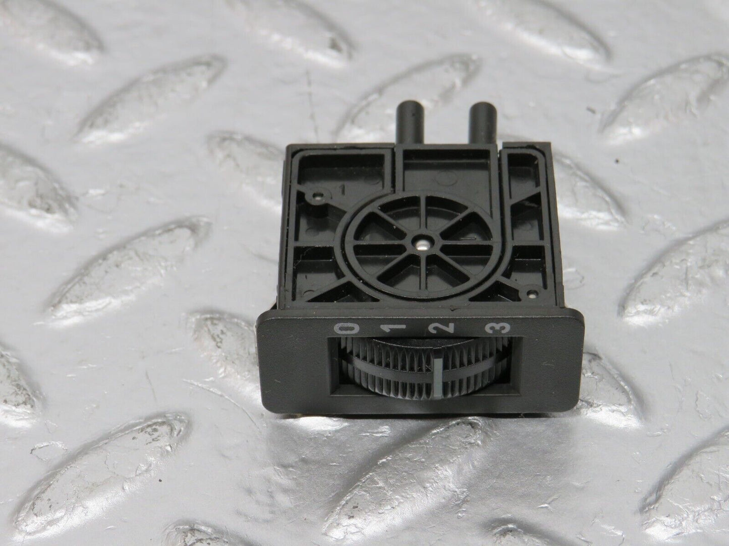 32387 Mercedes-Benz S124 300TE Wagon Headlight Level Switch 1248000173