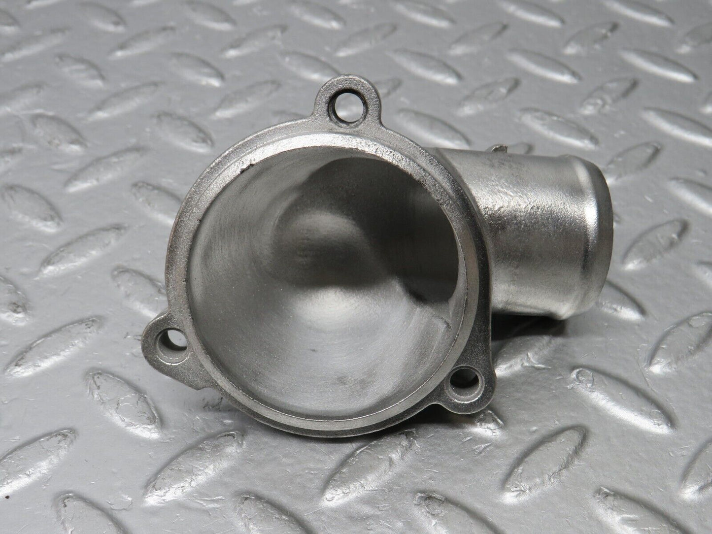 38632 Mercedes-Benz R129 280SL Coupe Thermostat Housing 1042030274
