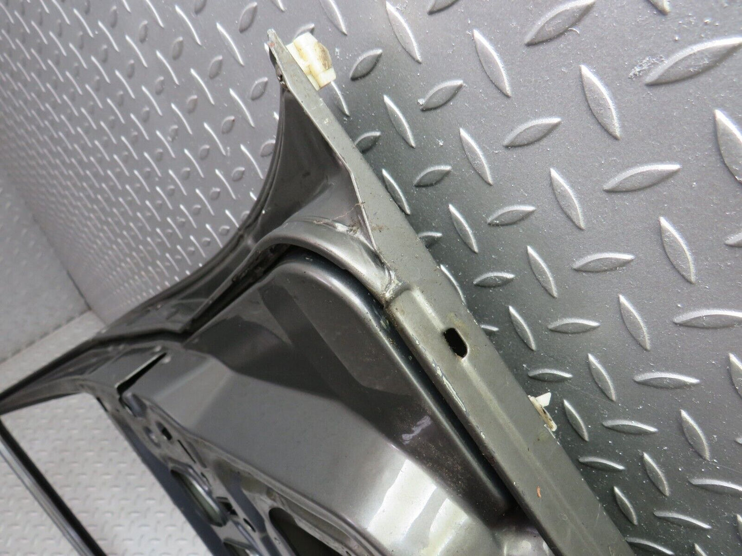35336 Mercedes-Benz W124 Front Right Door