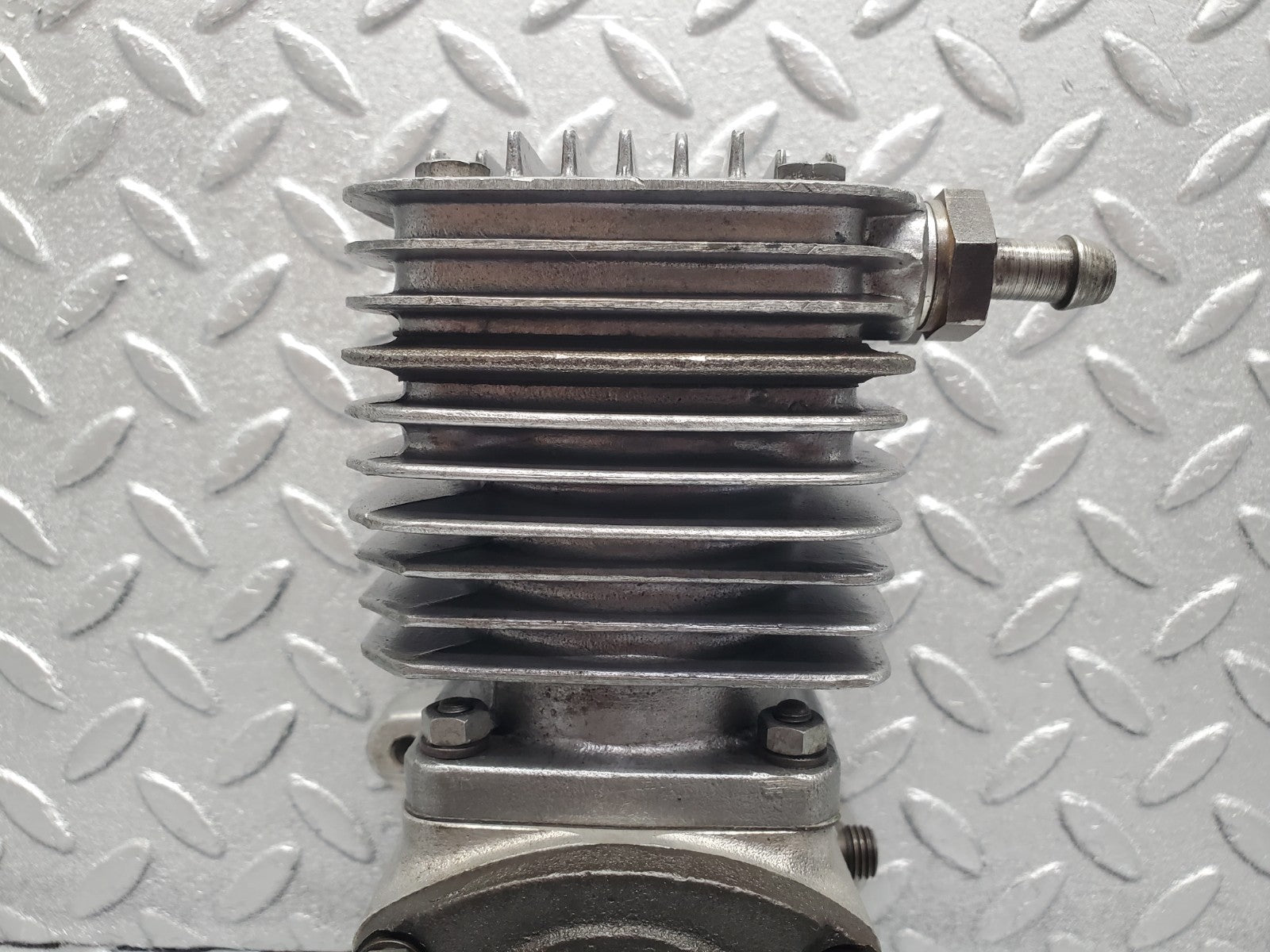 W112 air suspension compressor used OEM