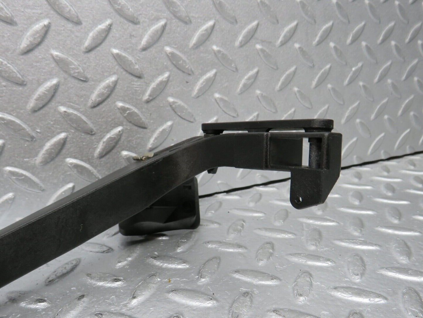 38382 Mercedes-Benz R129 280SL Coupe Accelerator Pedal With Linkage 1293000004