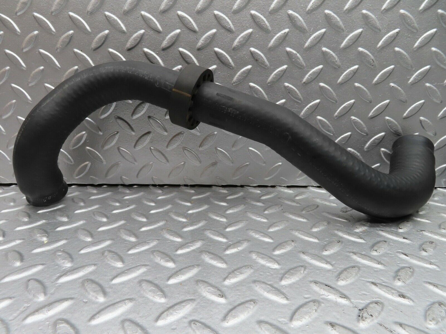 21132 Mercedes-Benz W123 230E Radiator Hose Pipe 1235012382 1235012582