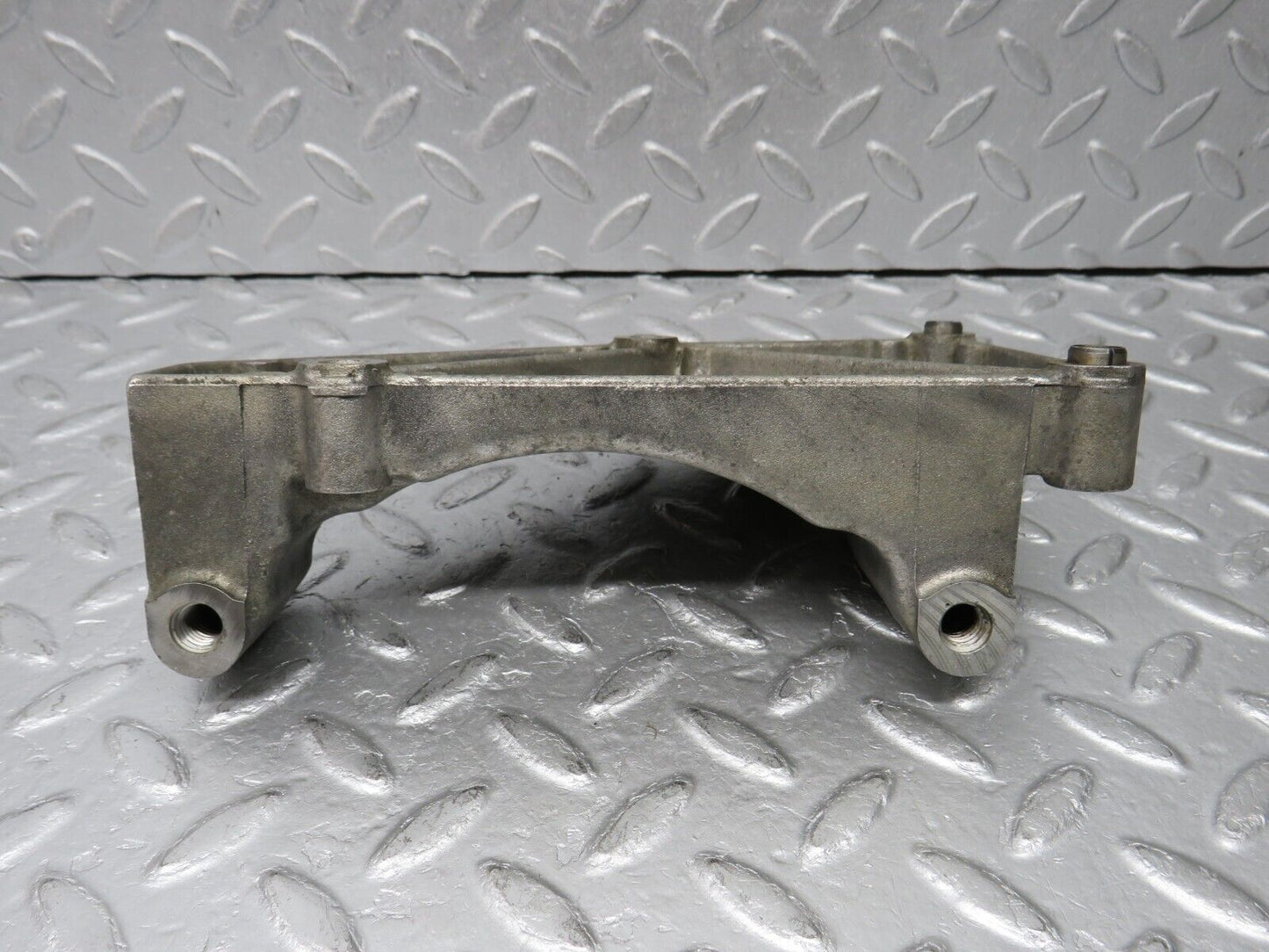 38815 Mercedes-Benz W201 190E 2.6L Alternator Generator Bracket 1031550435