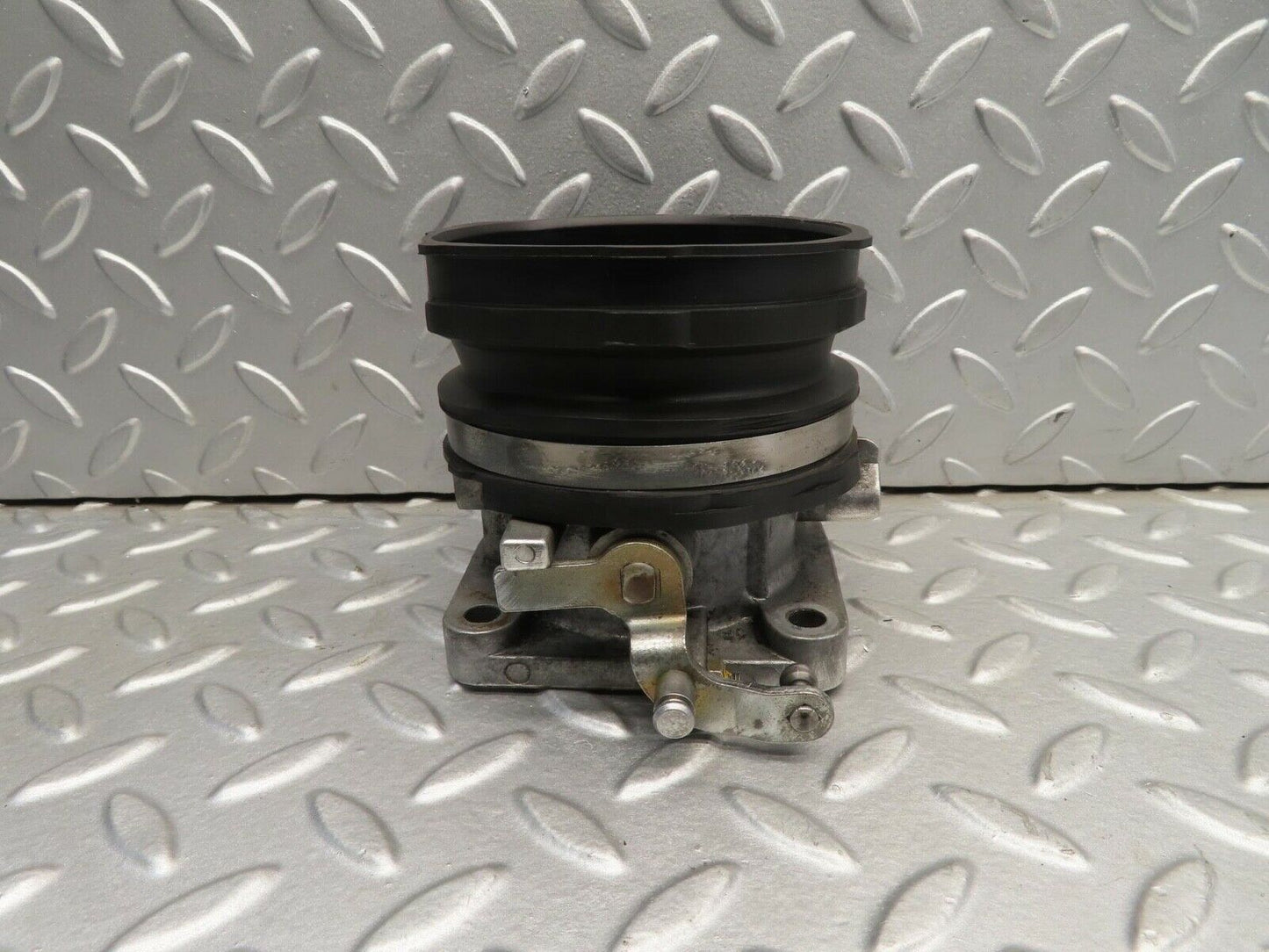 11717 Mercedes-Benz R107 450SL Coupe Throttle Body Valve 1001410382