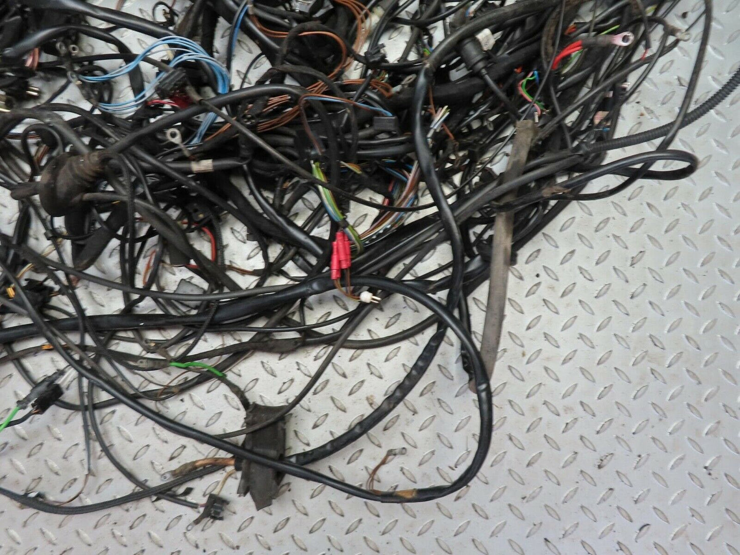 16513 Mercedes-Benz W124 260E Engine Chassis Body Wire Wiring Harness