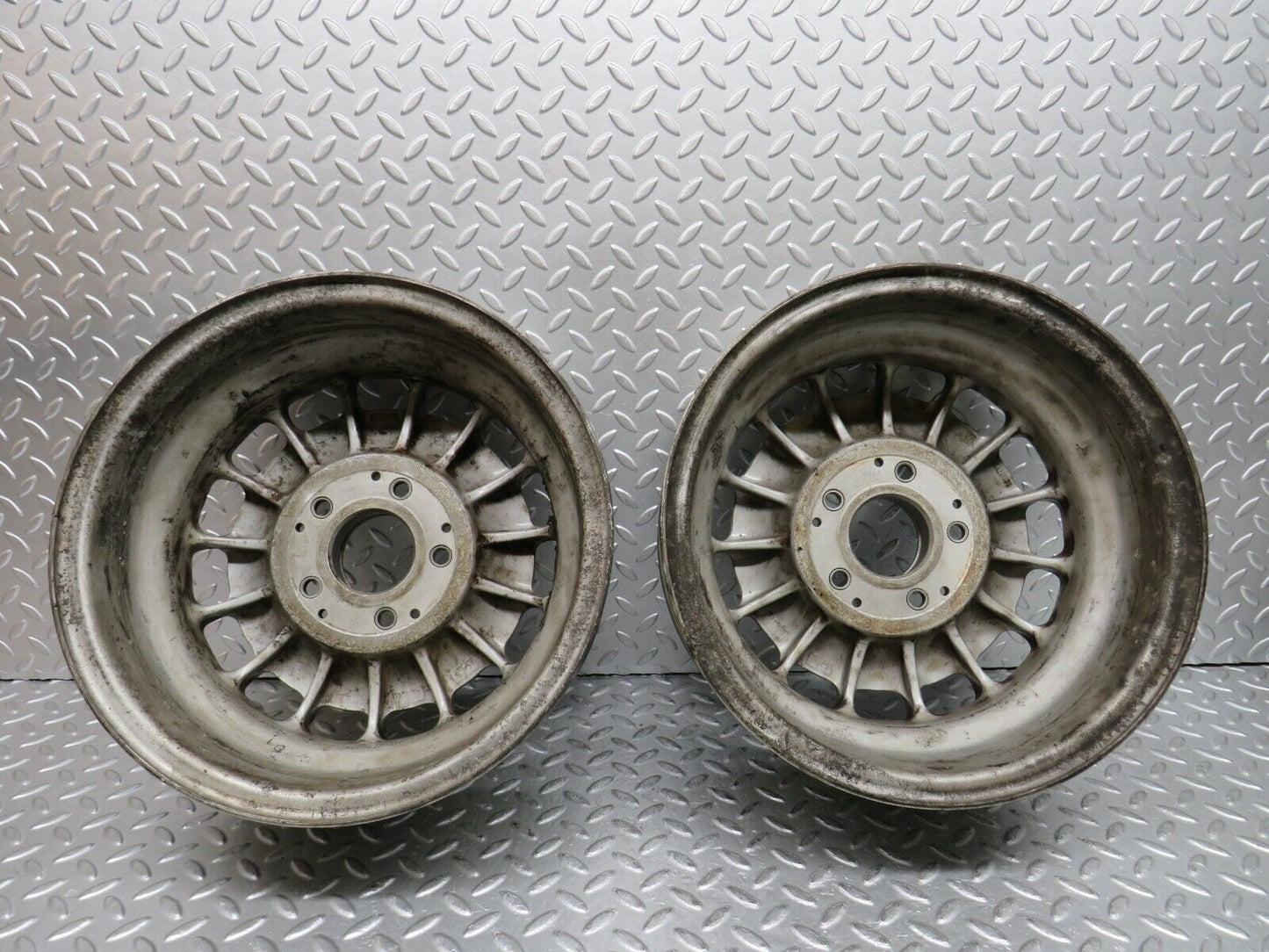 29620 Mercedes-Benz W123 Alloy Wheel Set Mexican Hat 5.5Jx14H2 ET30 1234001702