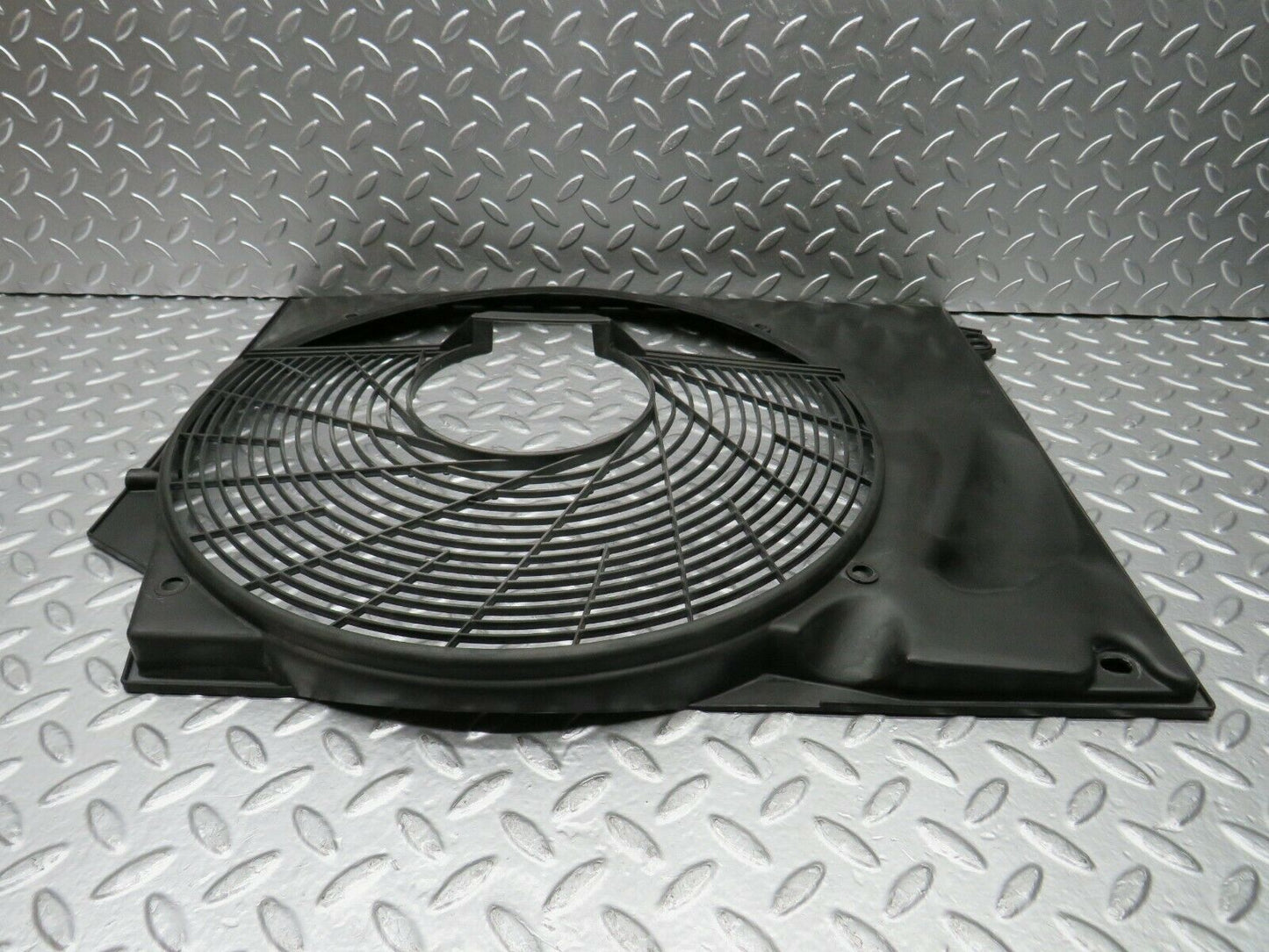 22495 Mercedes-Benz C124 E220 Coupe Fan Shroud 1245053655