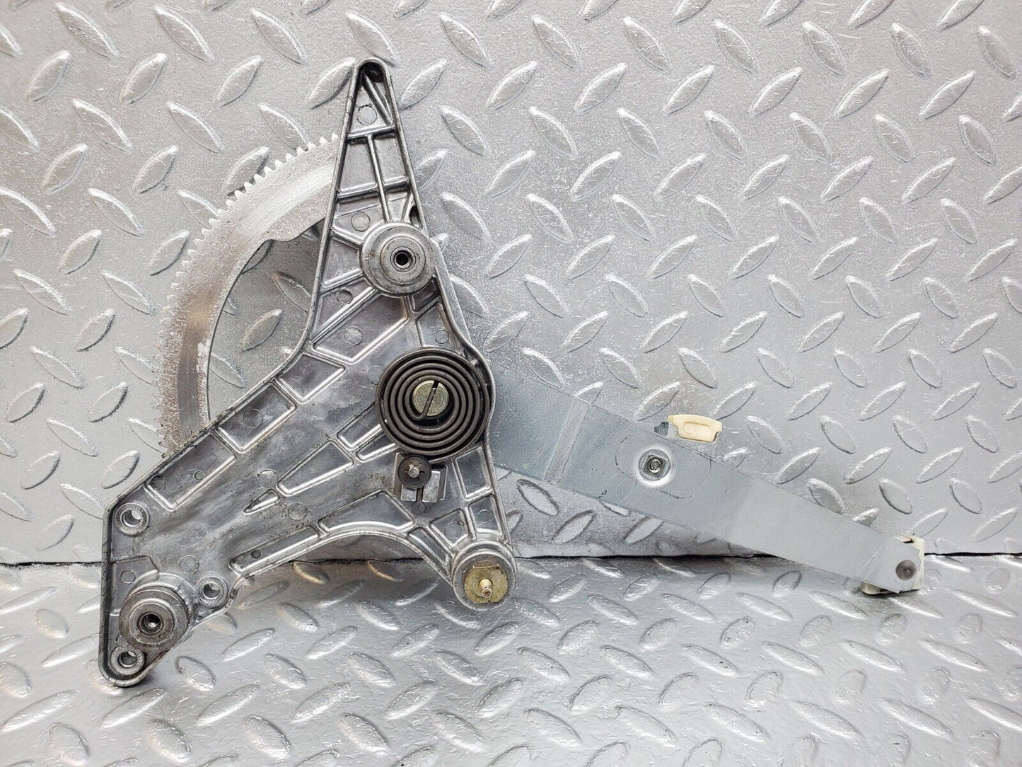 45712 Mercedes-Benz W126 420SE Rear Right Power Window Regulator 1267350211
