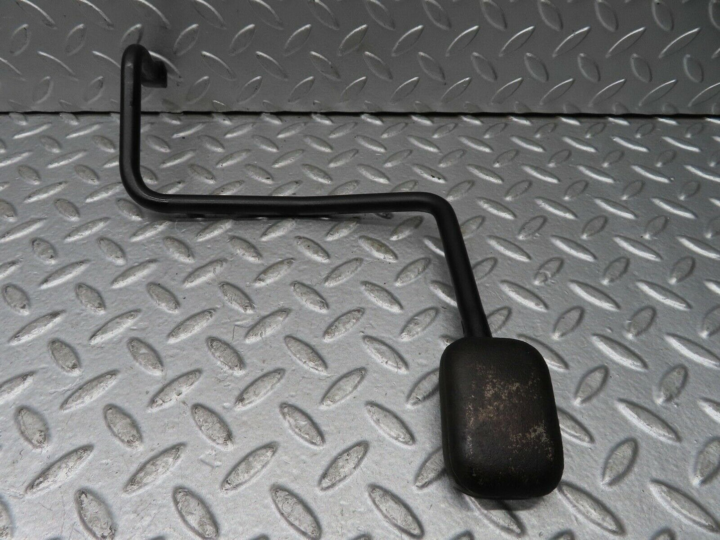 18920 Mercedes-Benz W121 190b Ponton Accelerator Pedal With Rubber 1213010082