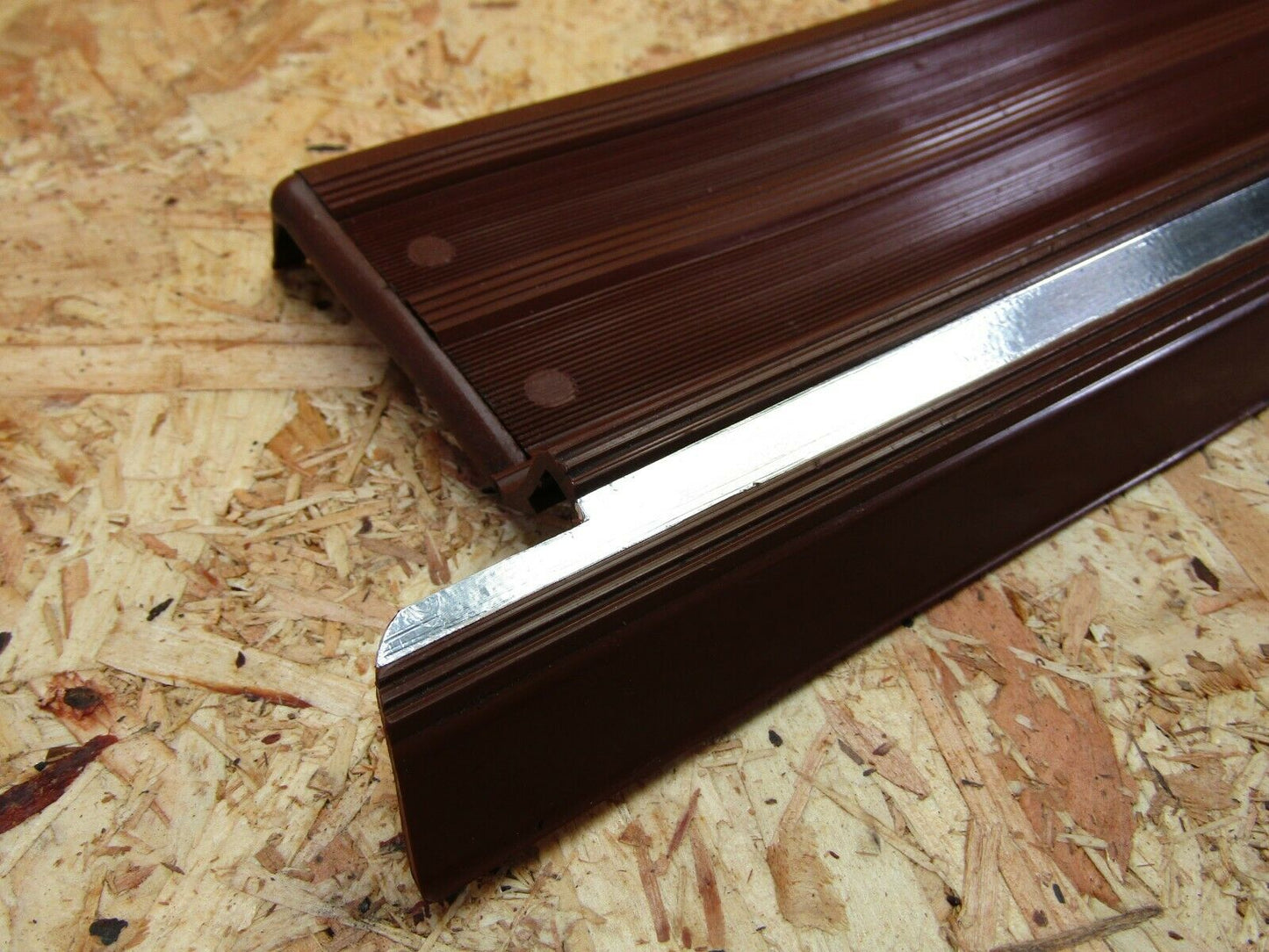 2150 Mercedes-Benz W116 350SE Front Right Door Sill