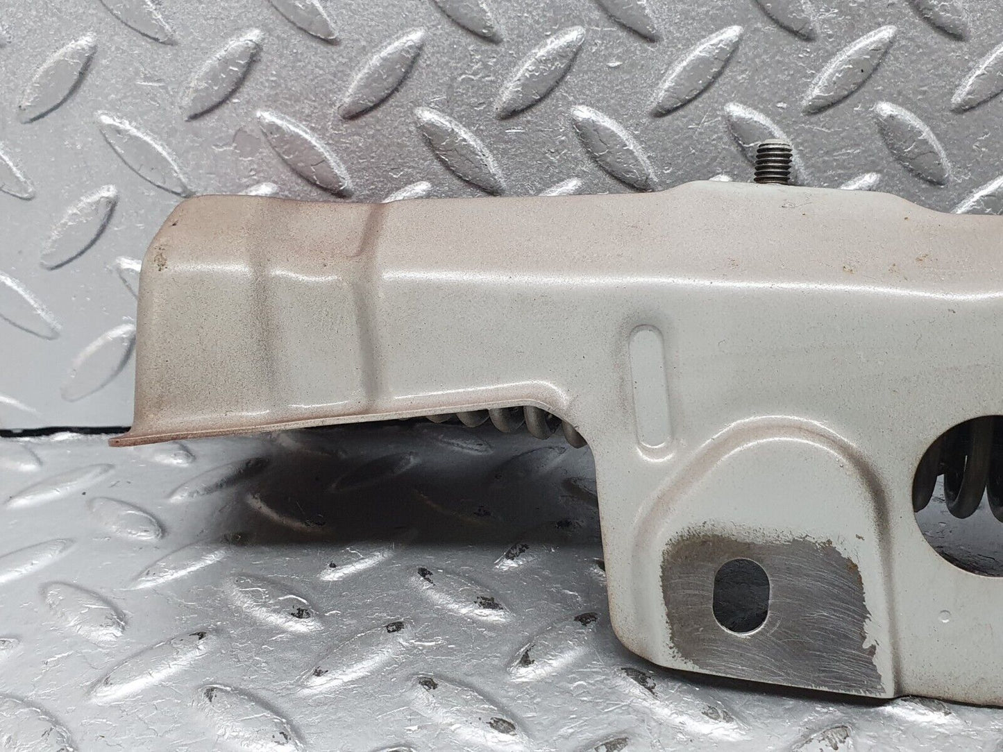 41191 Mercedes-Benz W126 300SE Trunk Hinge Left Side