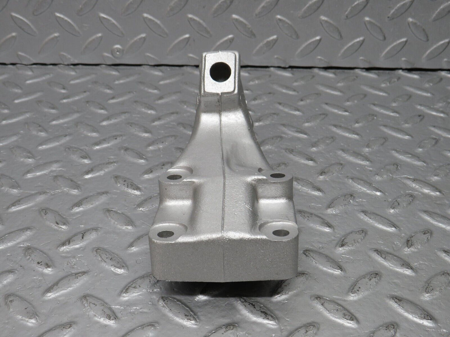 39250 Mercedes-Benz R107 500SL Engine Mount Bracket Left 1162234604