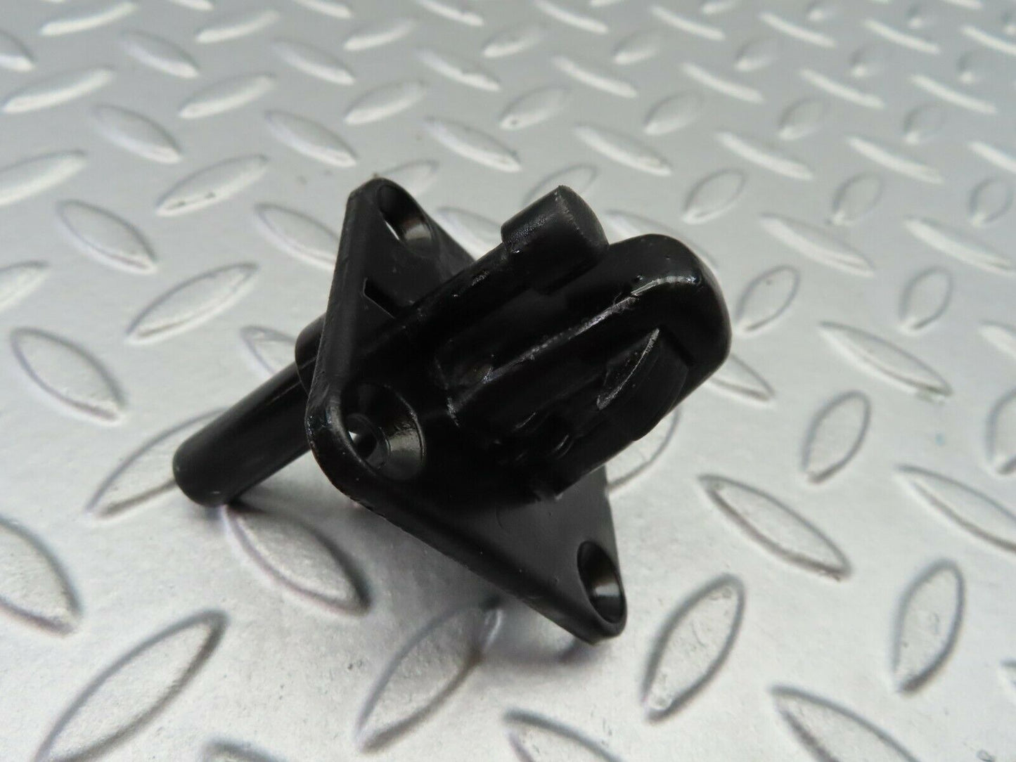 6997 Mercedes-Benz C107 350SLC Coupe Bonnet Lock Catch