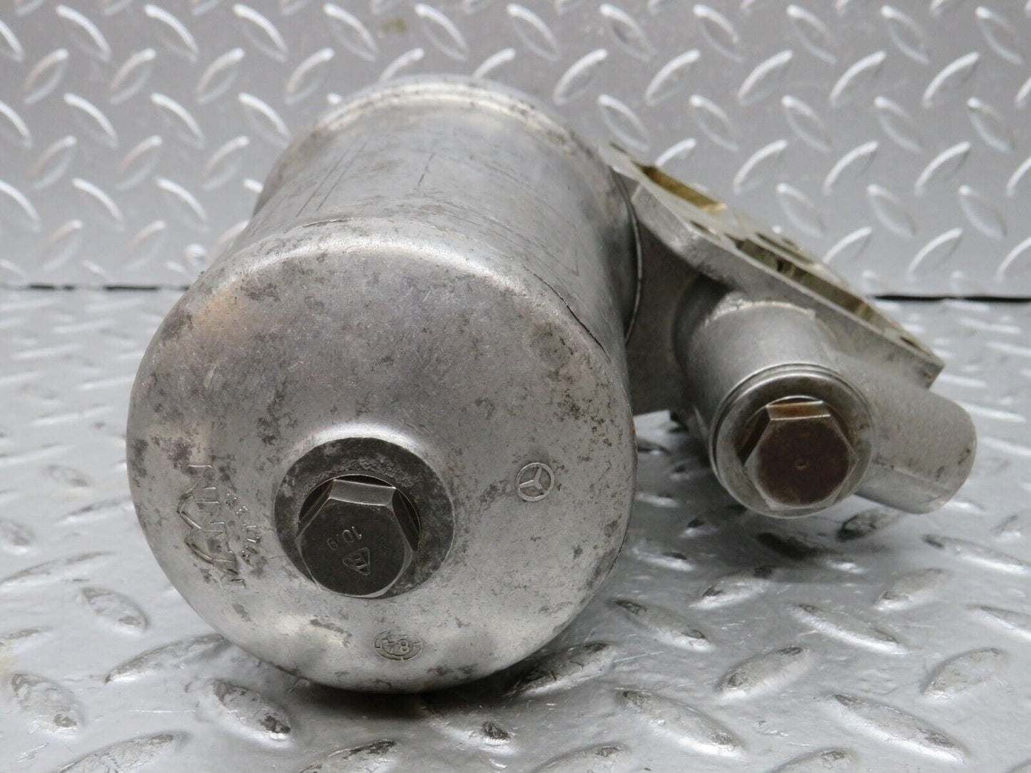 27381 Mercedes-Benz W123 280E Oil Filter Housing 1101801502