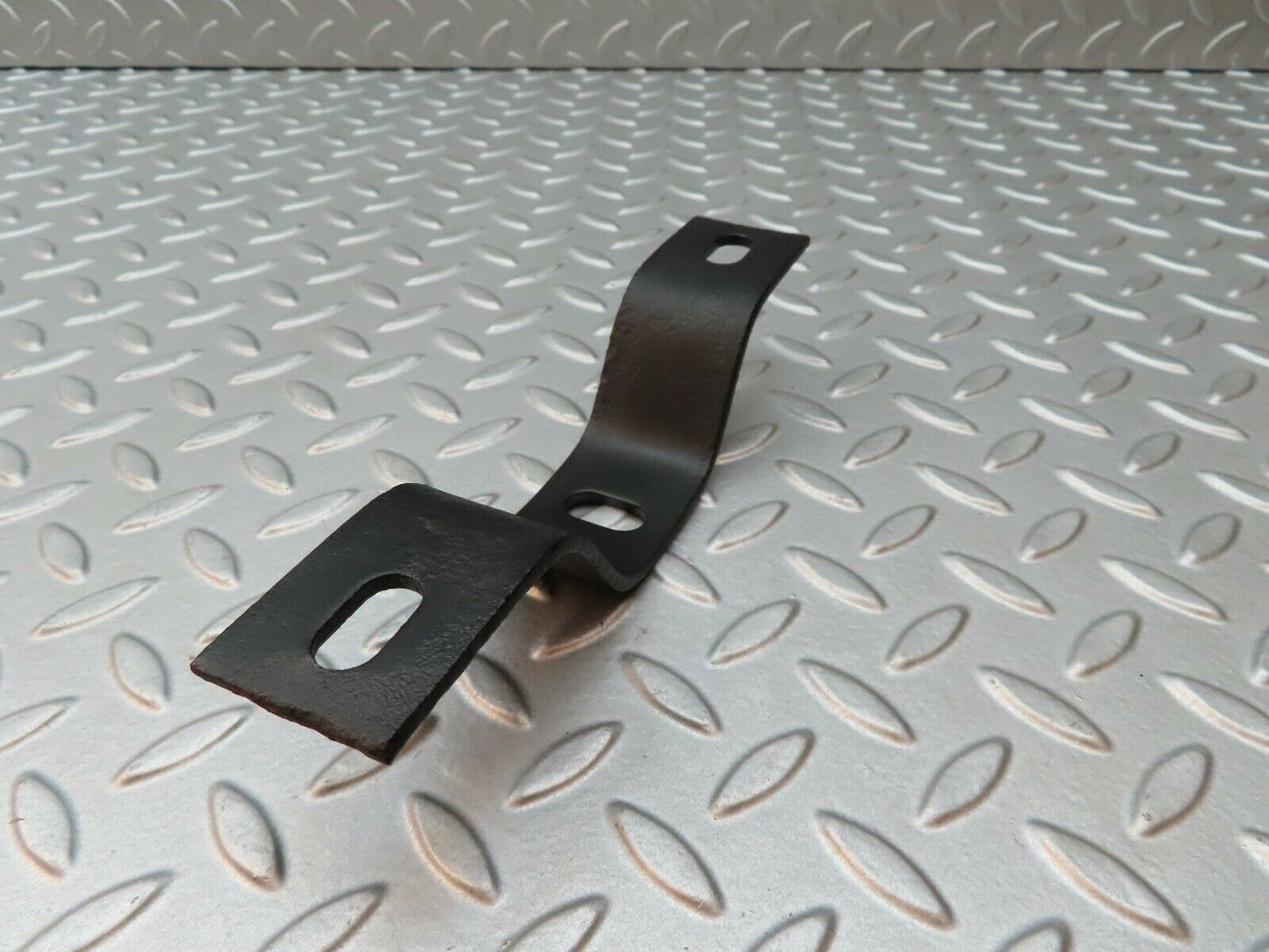 4696 Mercedes-Benz W114 280CE Coupe Front Right Bumper Bracket