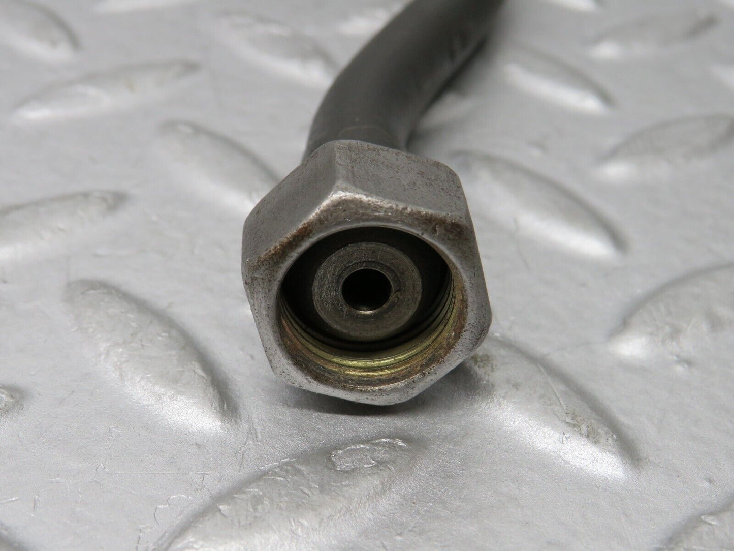 35905 Mercedes-Benz 240D OM616.912 Fuel Hose Pipe