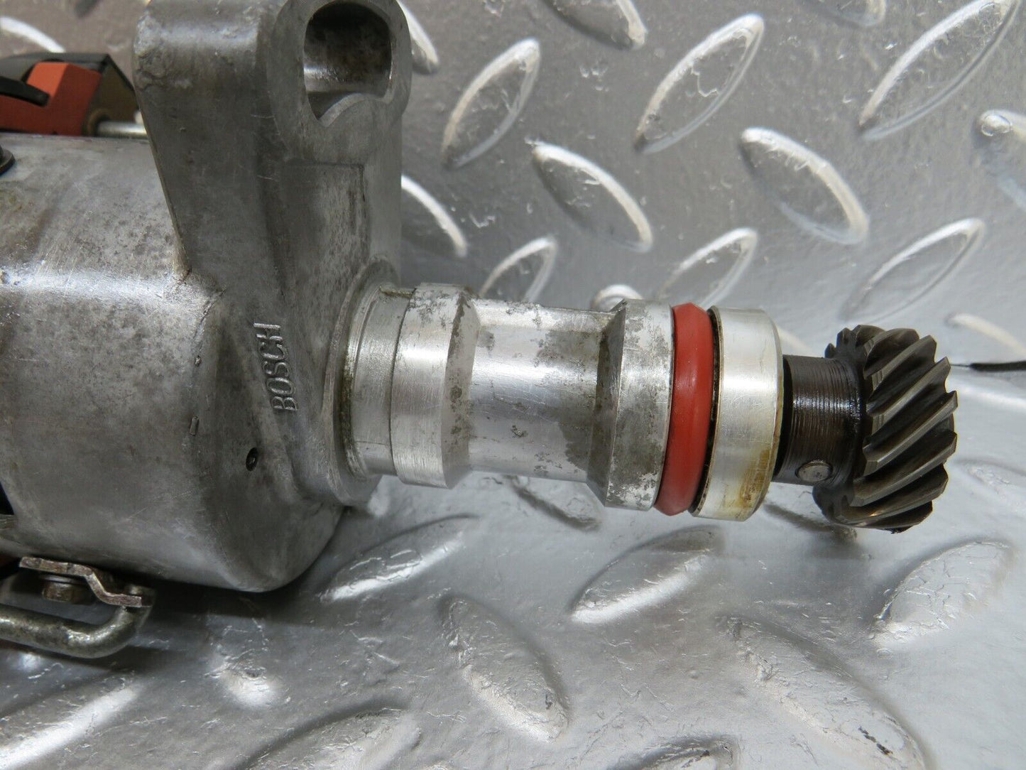 25490 Mercedes-Benz W123 200 Ignition Distributor Bosch 0237002059 0021589401