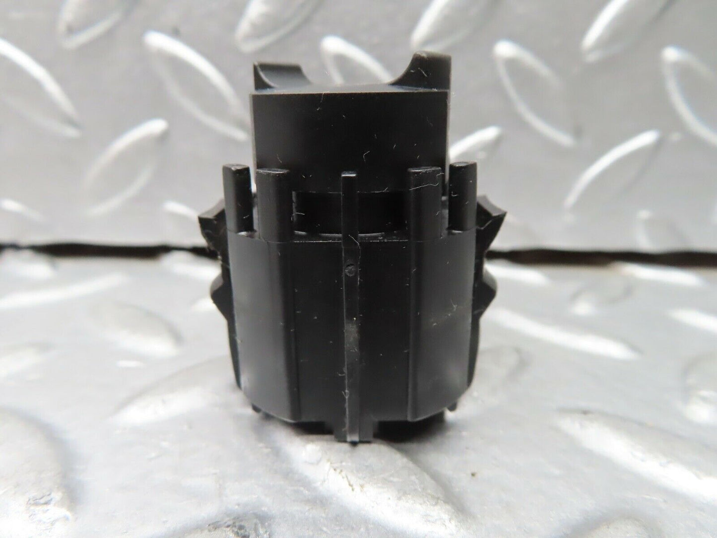 21595 Mercedes-Benz W126 300SE Kick Down Switch 0025452214