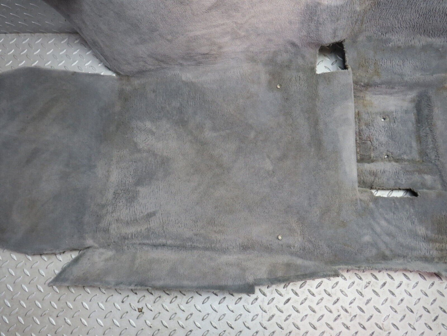 39536 Mercedes-Benz R129 320SL Coupe Front Left Floor Carpet Grey 1296801340