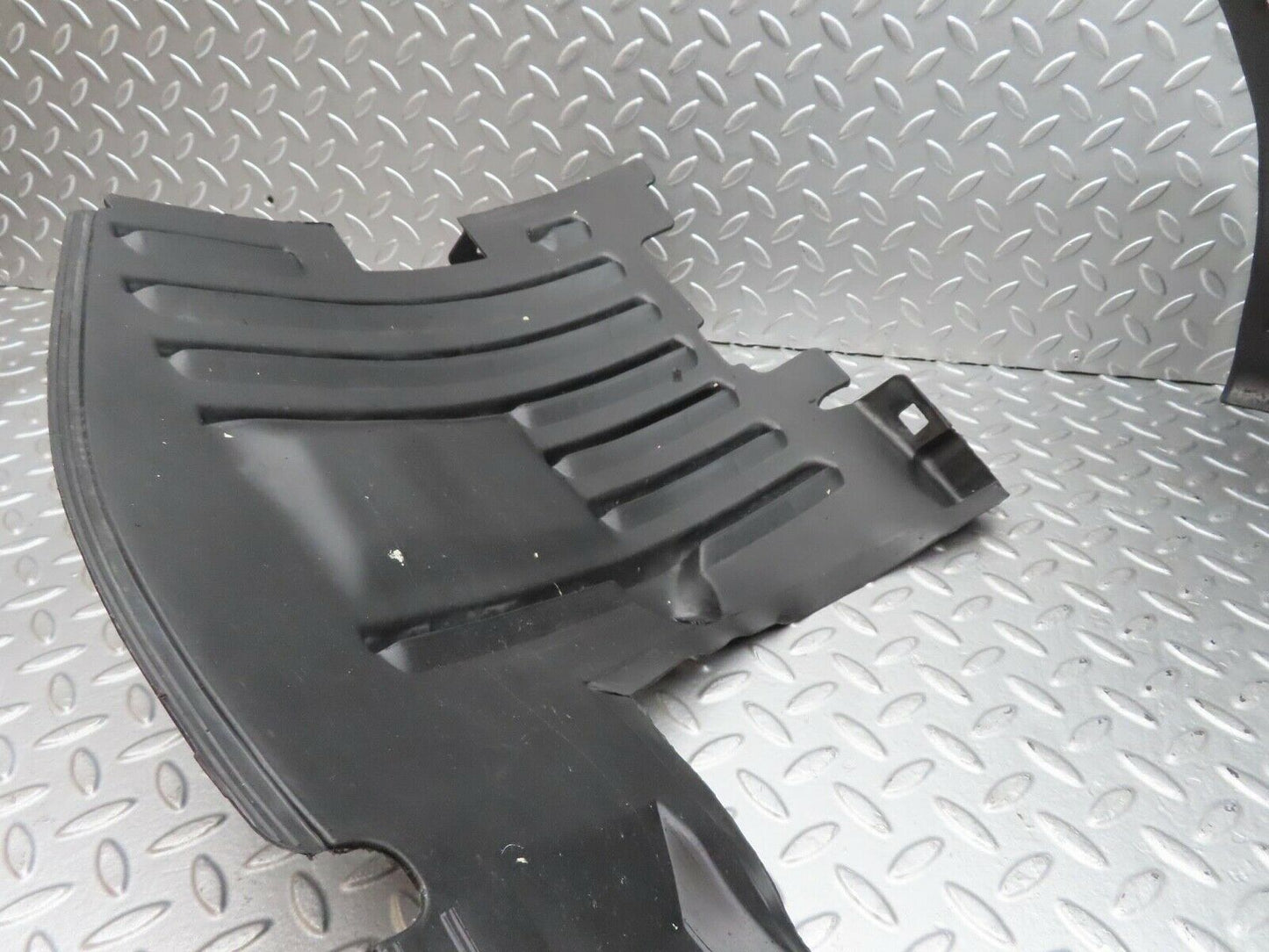 15017 Mercedes-Benz W140 S320 Wheel Arch Cover Front Right 1406983630