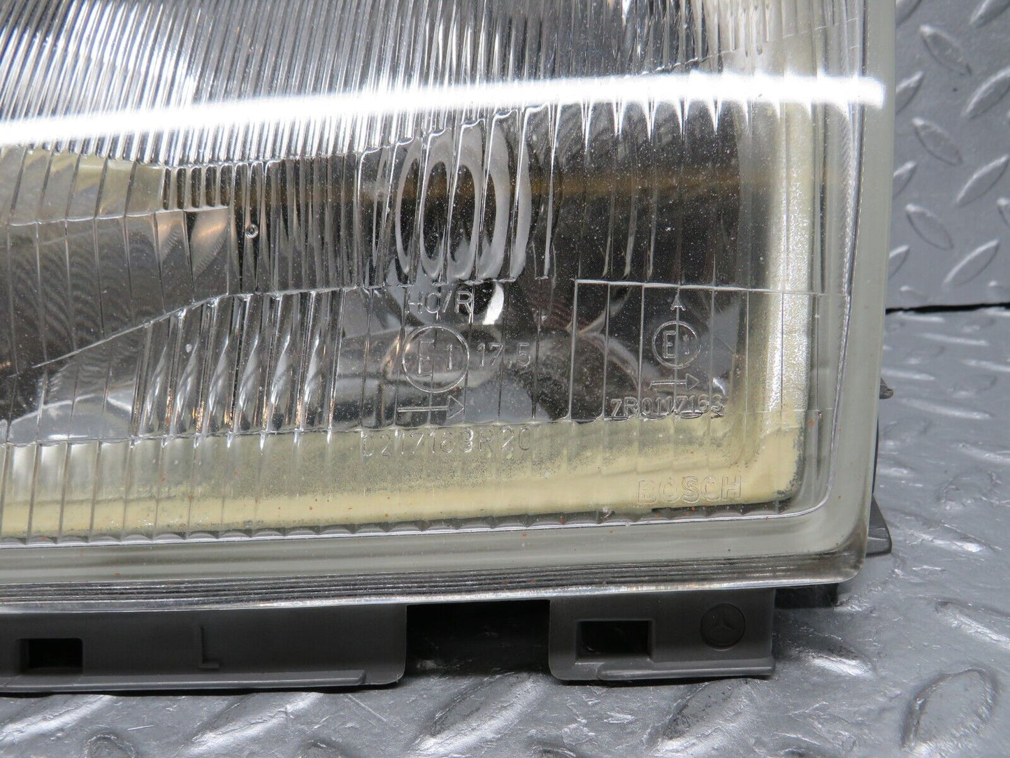 38238 Mercedes-Benz R129 280SL Coupe Headlight Bosch Left 0301090701 1298203761