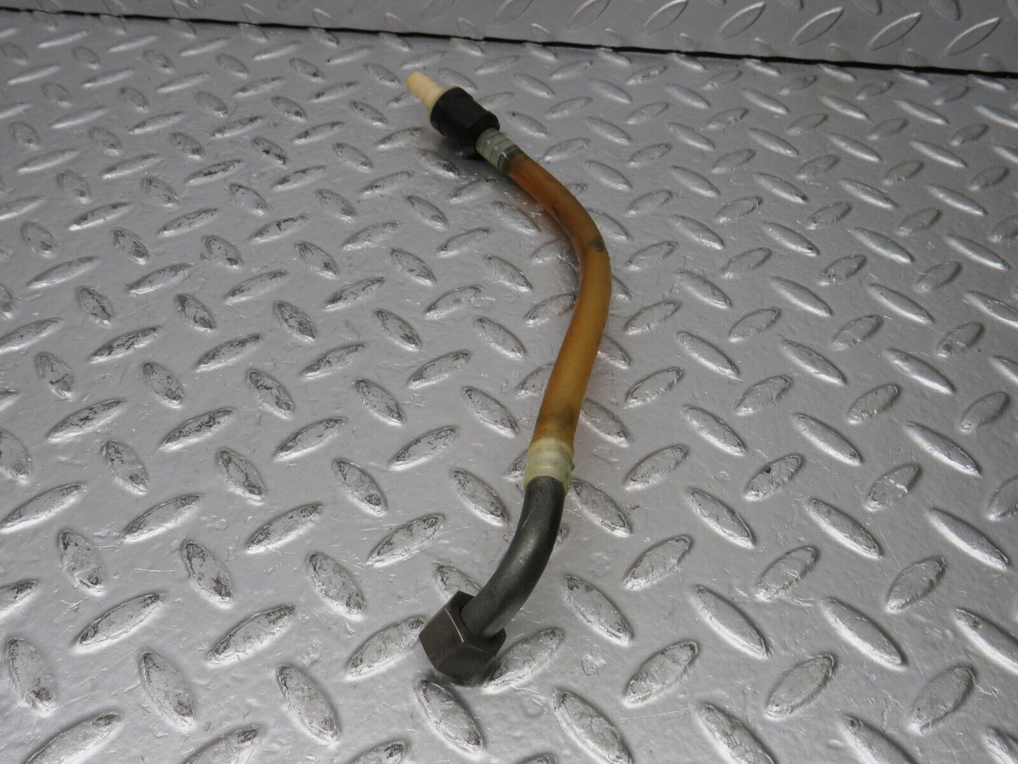 32835 Mercedes-Benz C107 R107 350 V8 Brake Servo Vacuum Pipe
