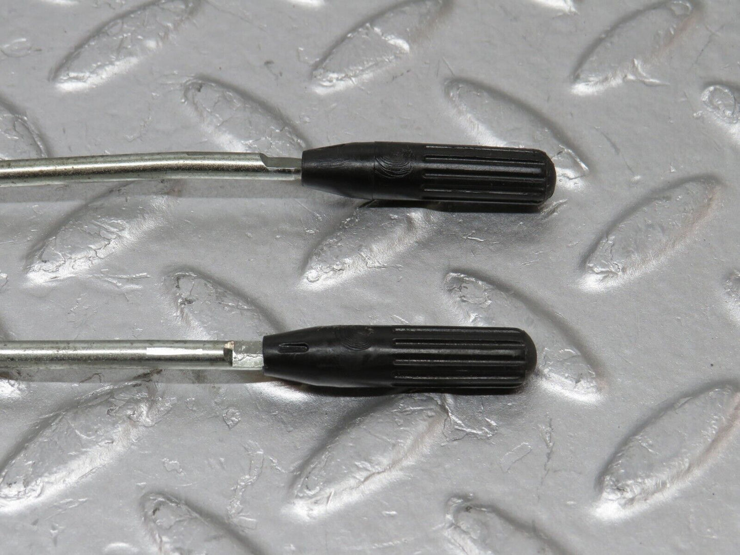 34748 Mercedes-Benz W210 320E Front Door Lock Knob Pair