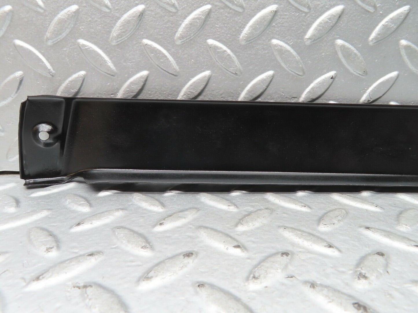 21681 Mercedes-Benz W126 300SE Right Headlight Lower Trim