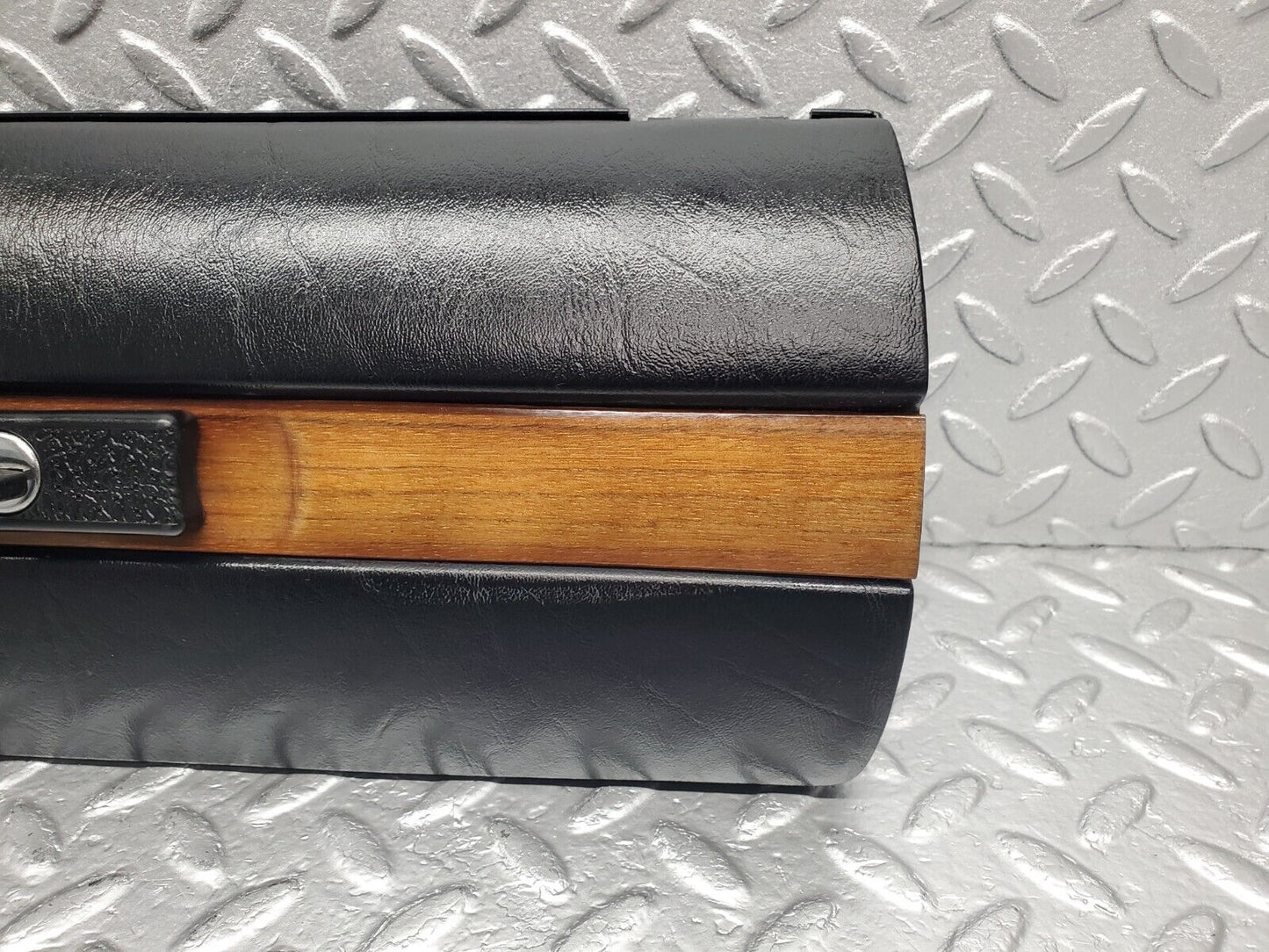 46501 Mercedes-Benz C123 280CE Coupe Glove Box Door With Key