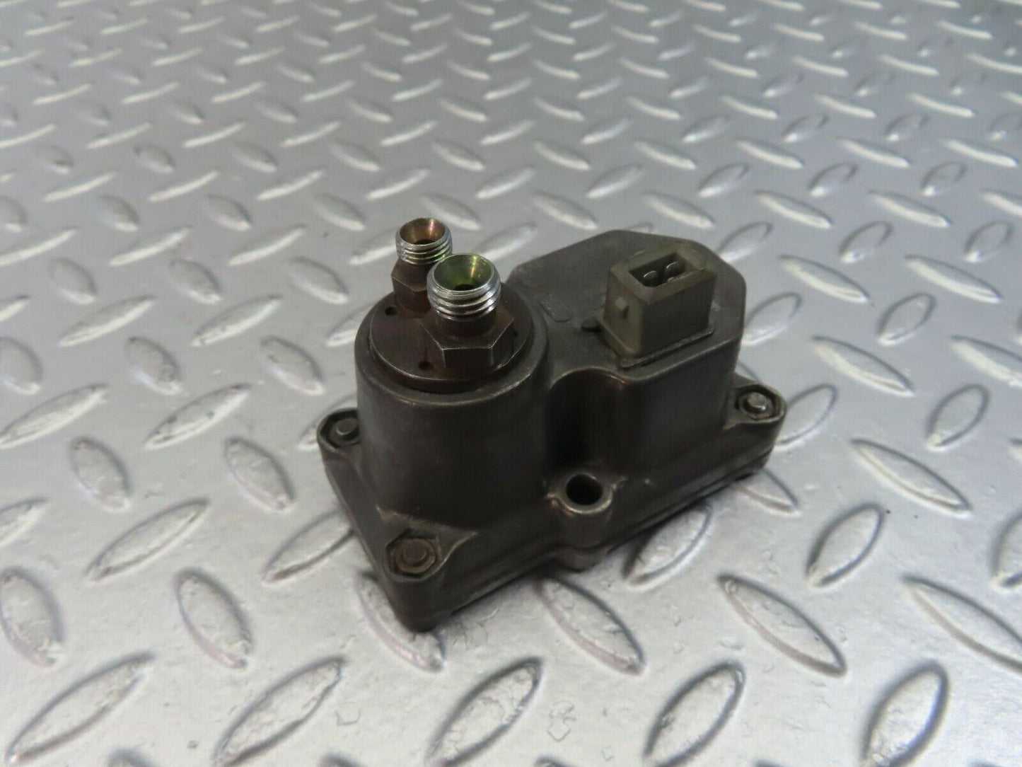 10790 Mercedes-Benz W123 230E Warm Up Regulator 0438140065