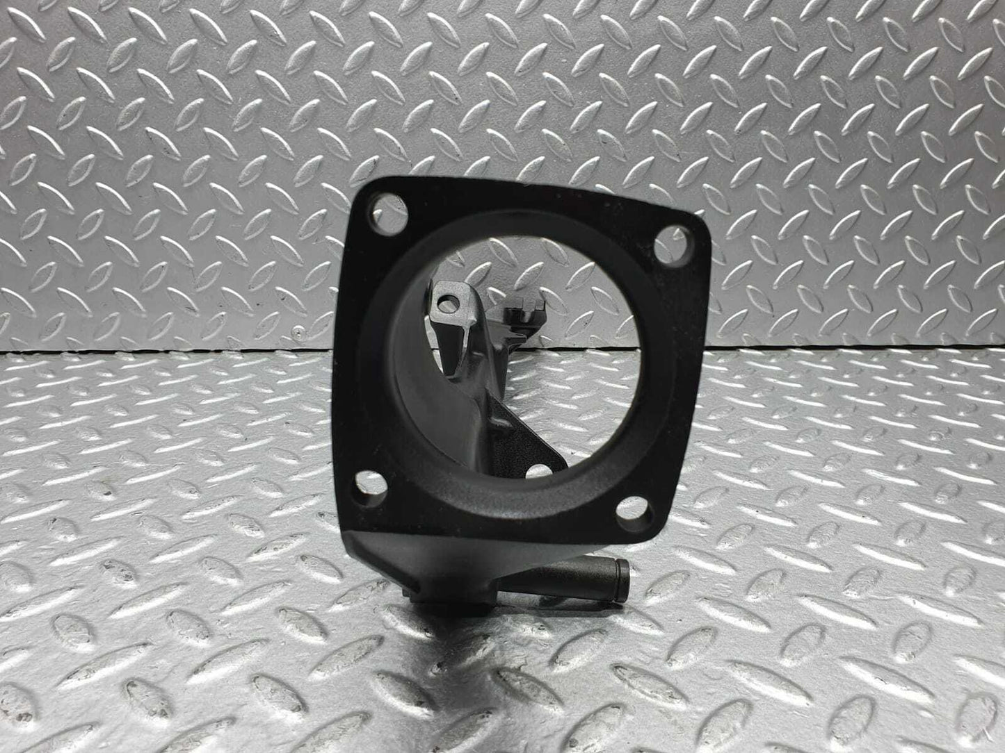 0110 Mercedes-Benz C107 350 SLC Brake Pedal Bracket 1072941101