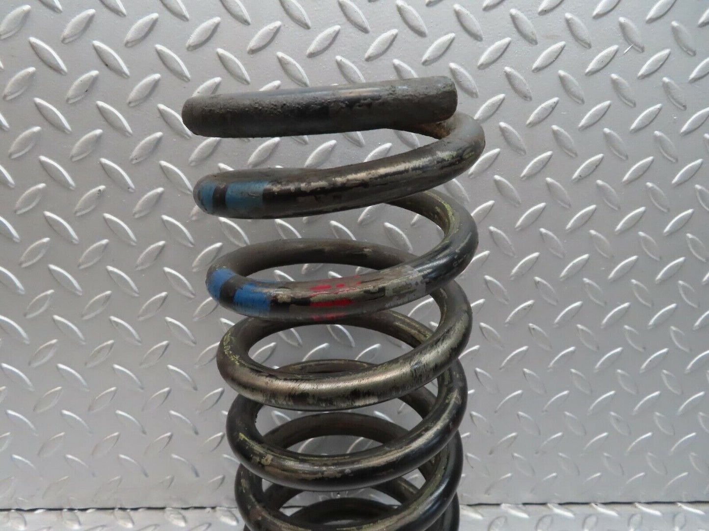 12401 Mercedes-Benz W108 280SE 3.5 Rear Coil Spring