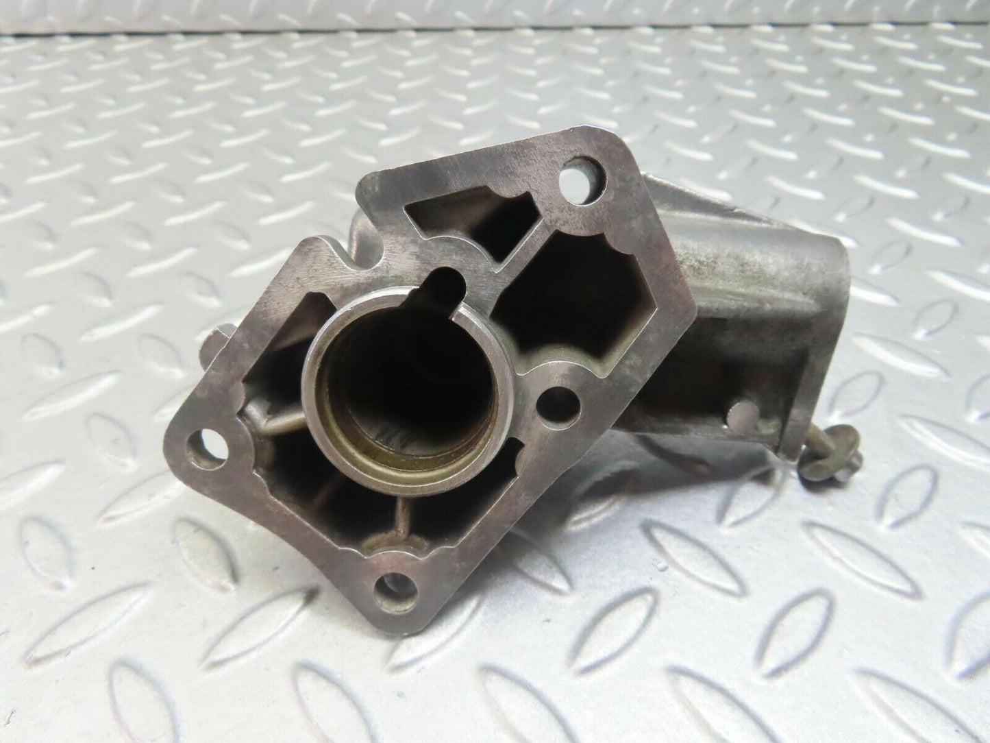 8298 Mercedes-Benz W114 Ignition Distributor Housing With Shaft 1101580215