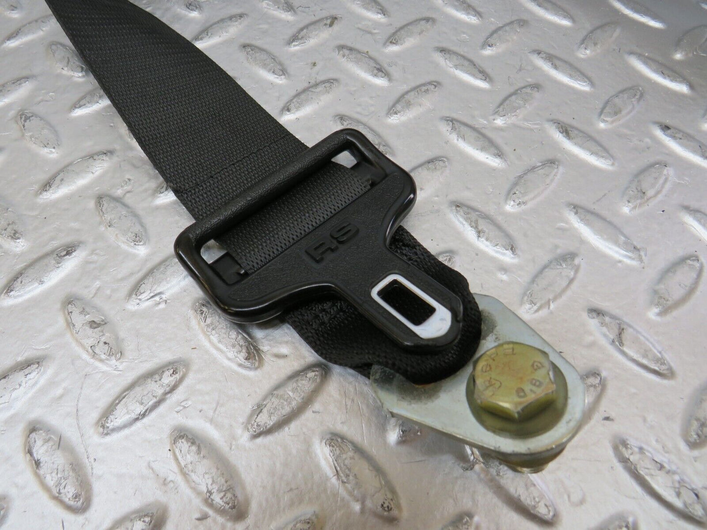 25985 Mercedes-Benz W124 280E Seat Belt Front Right 1248600586