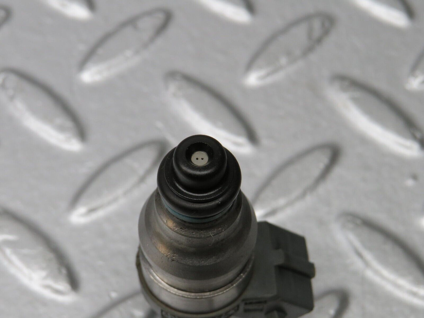 39419 Mercedes-Benz R129 320SL Coupe Fuel Injector Bosch 0000787323 0280155209