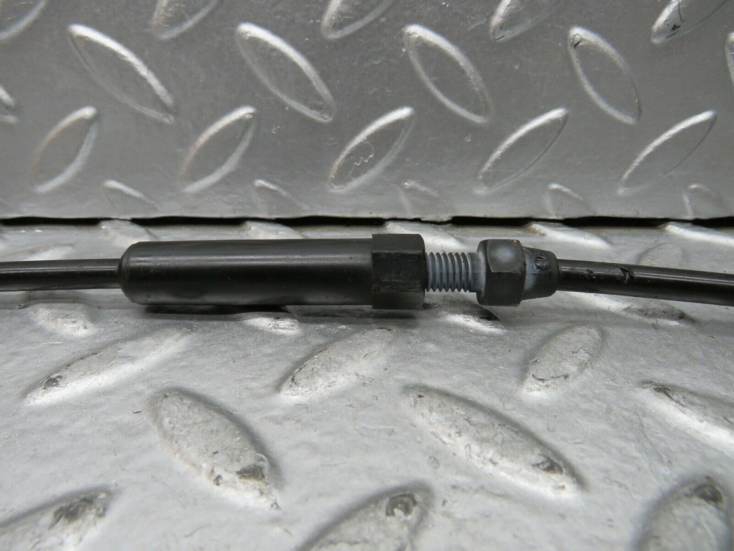21791 Mercedes-Benz W126 300SE Bonnet Release Cable