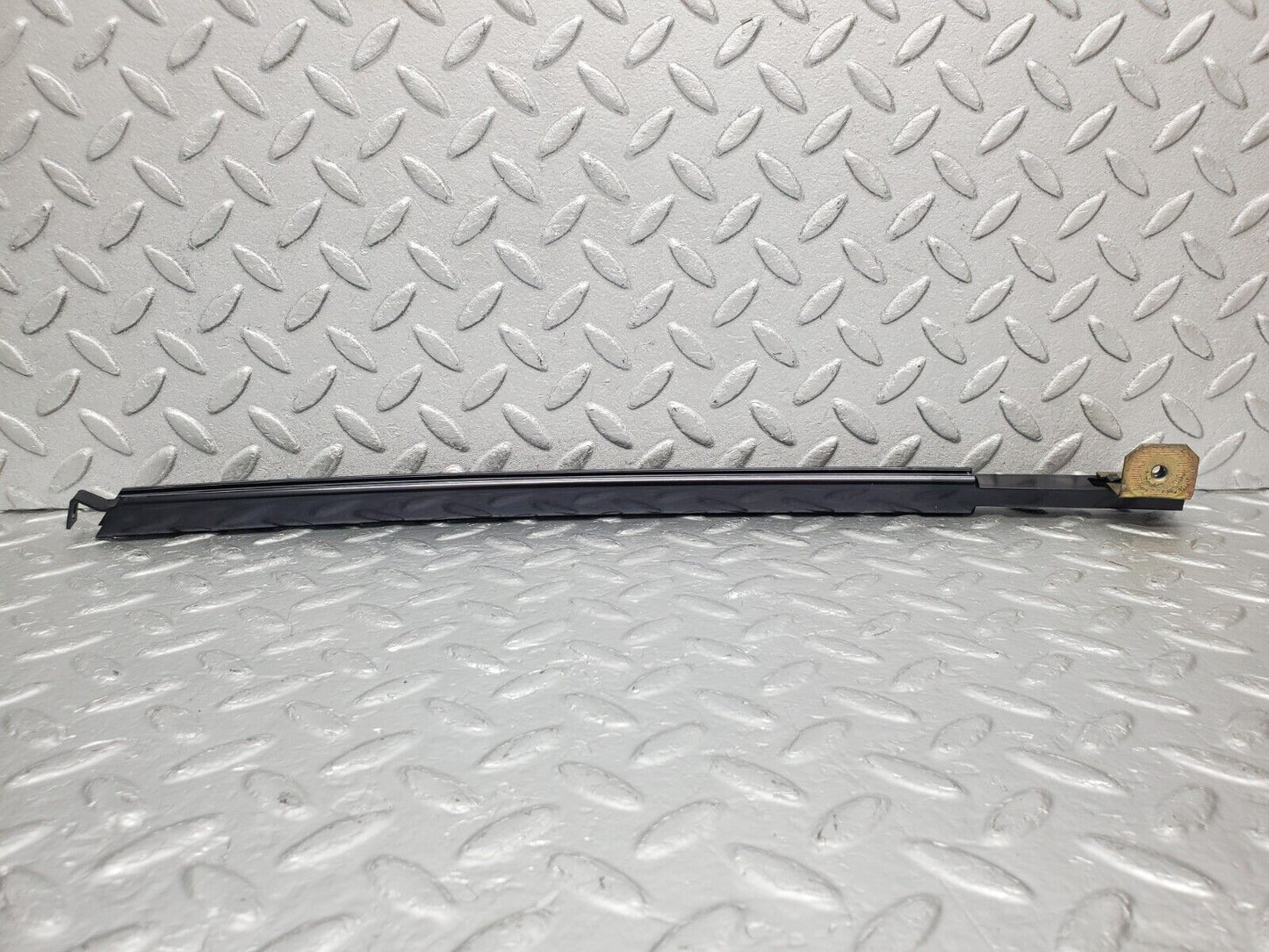 46150 Mercedes-Benz W124 Rear Right Door Window Channel
