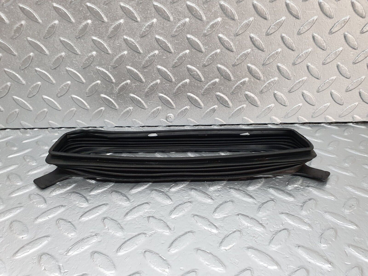 42932 Mercedes-Benz W201 190 Heater Blower Rubber Seal 023982/3