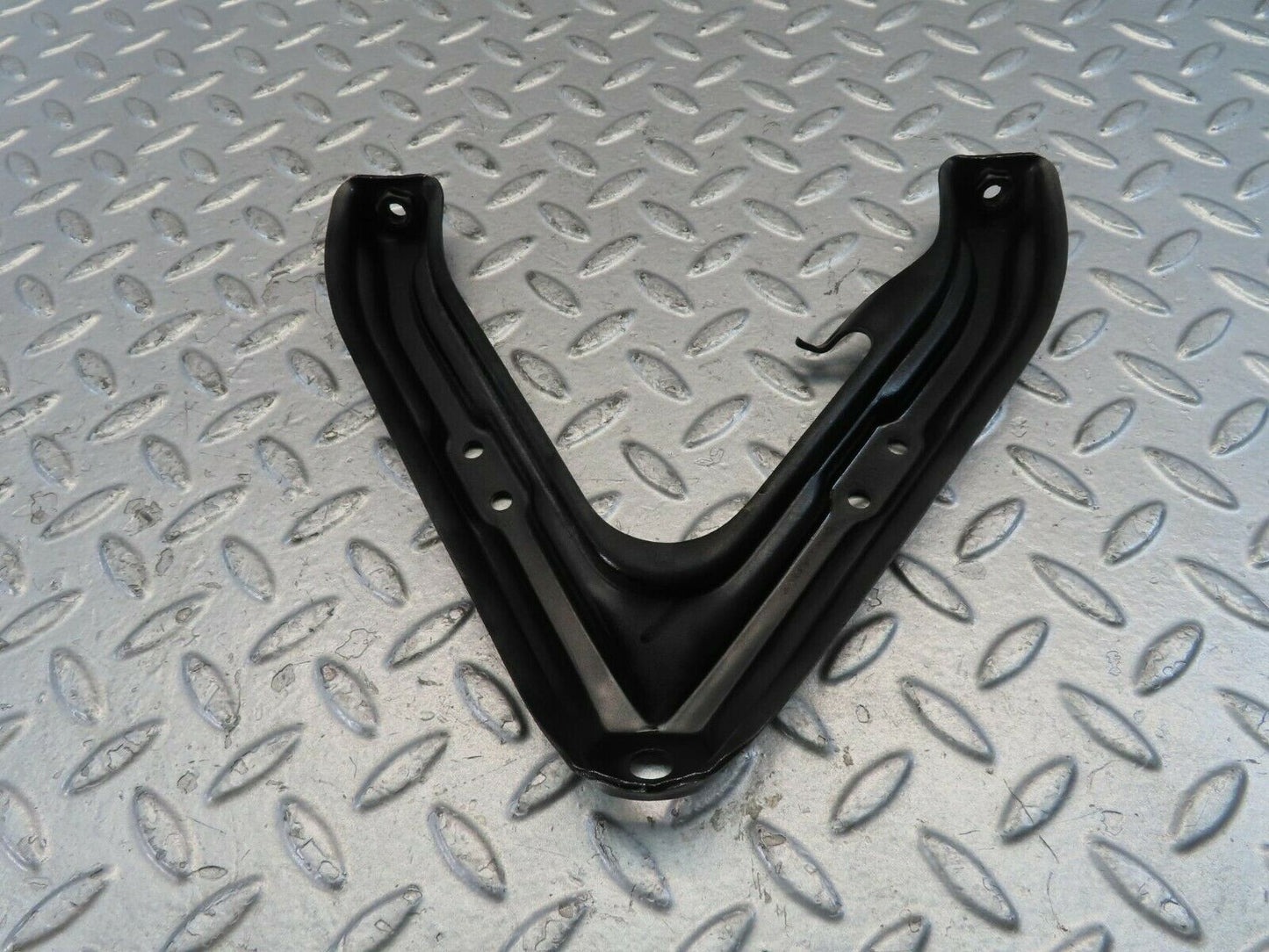 11575 Mercedes-Benz C123 230CE Coupe Air Intake Manifold Bracket