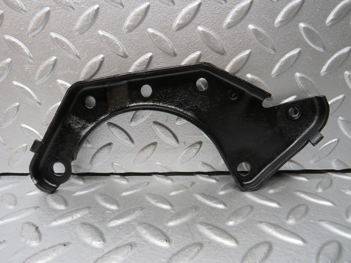 30557 Mercedes-Benz W124 230E Power Steering Pump Bracket