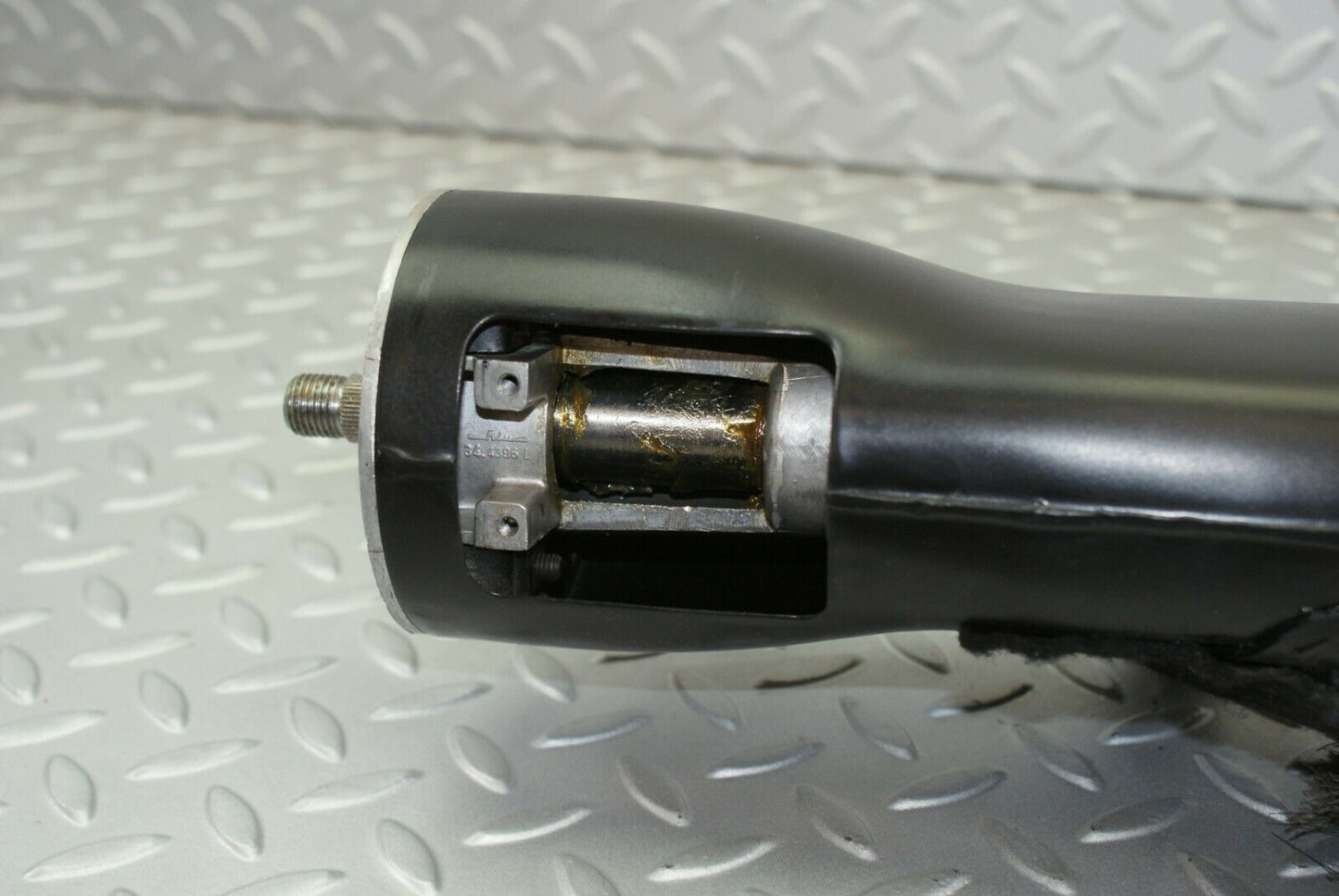 3210 Mercedes-Benz W115 220D Steering Column